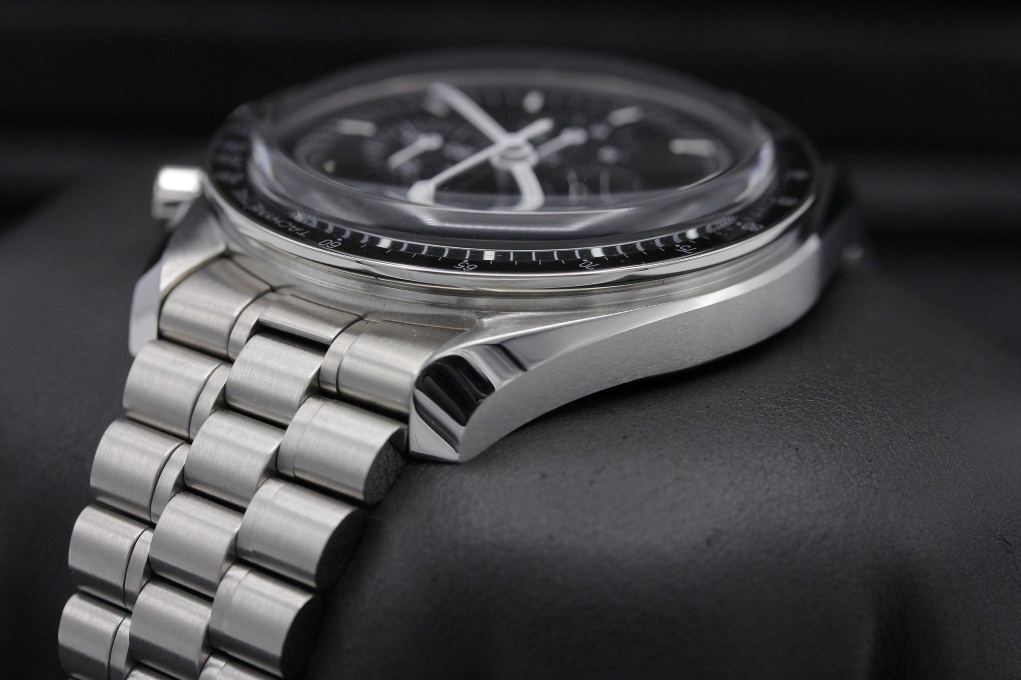 Watch Image 5