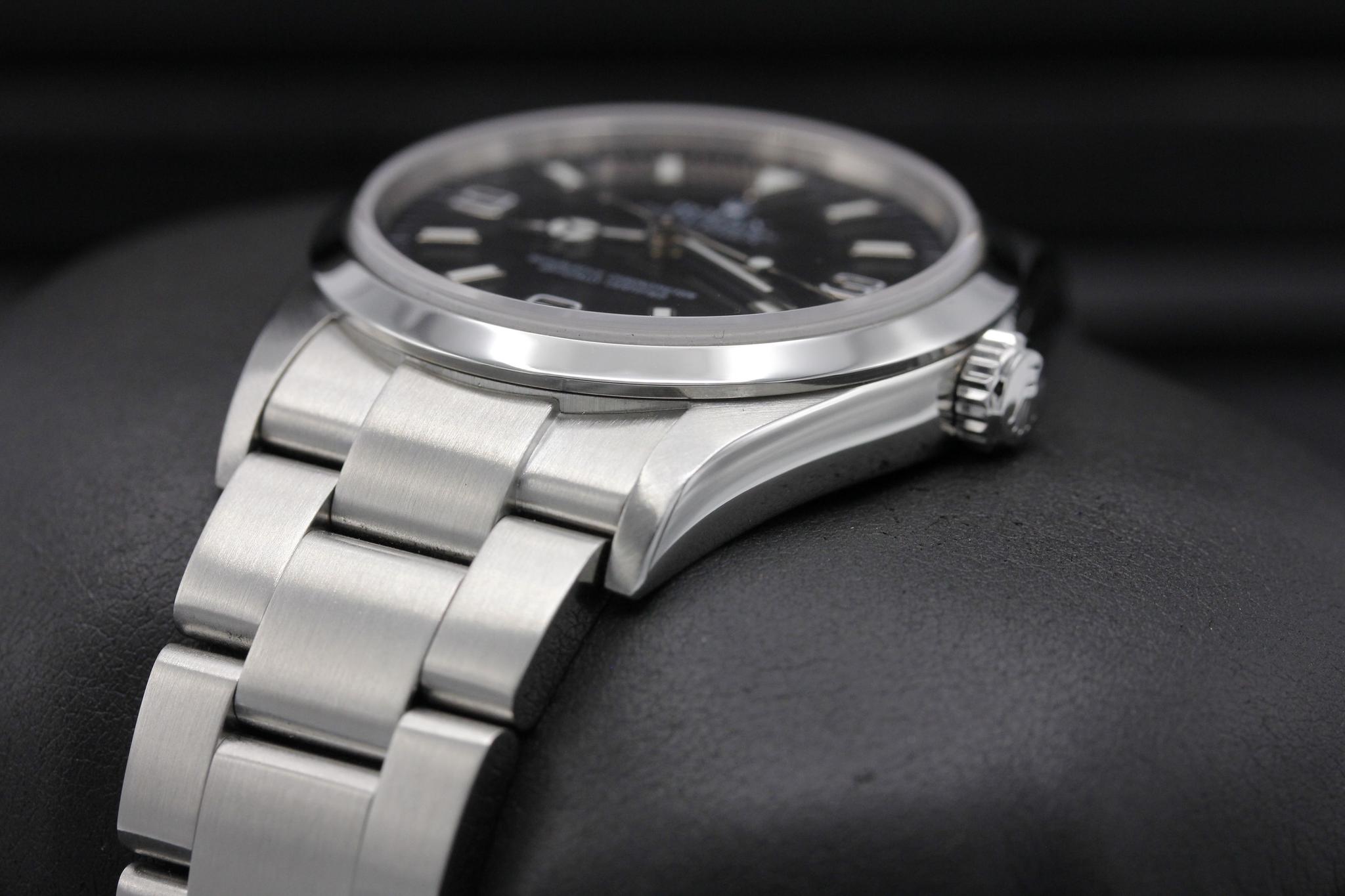 Watch Image 2