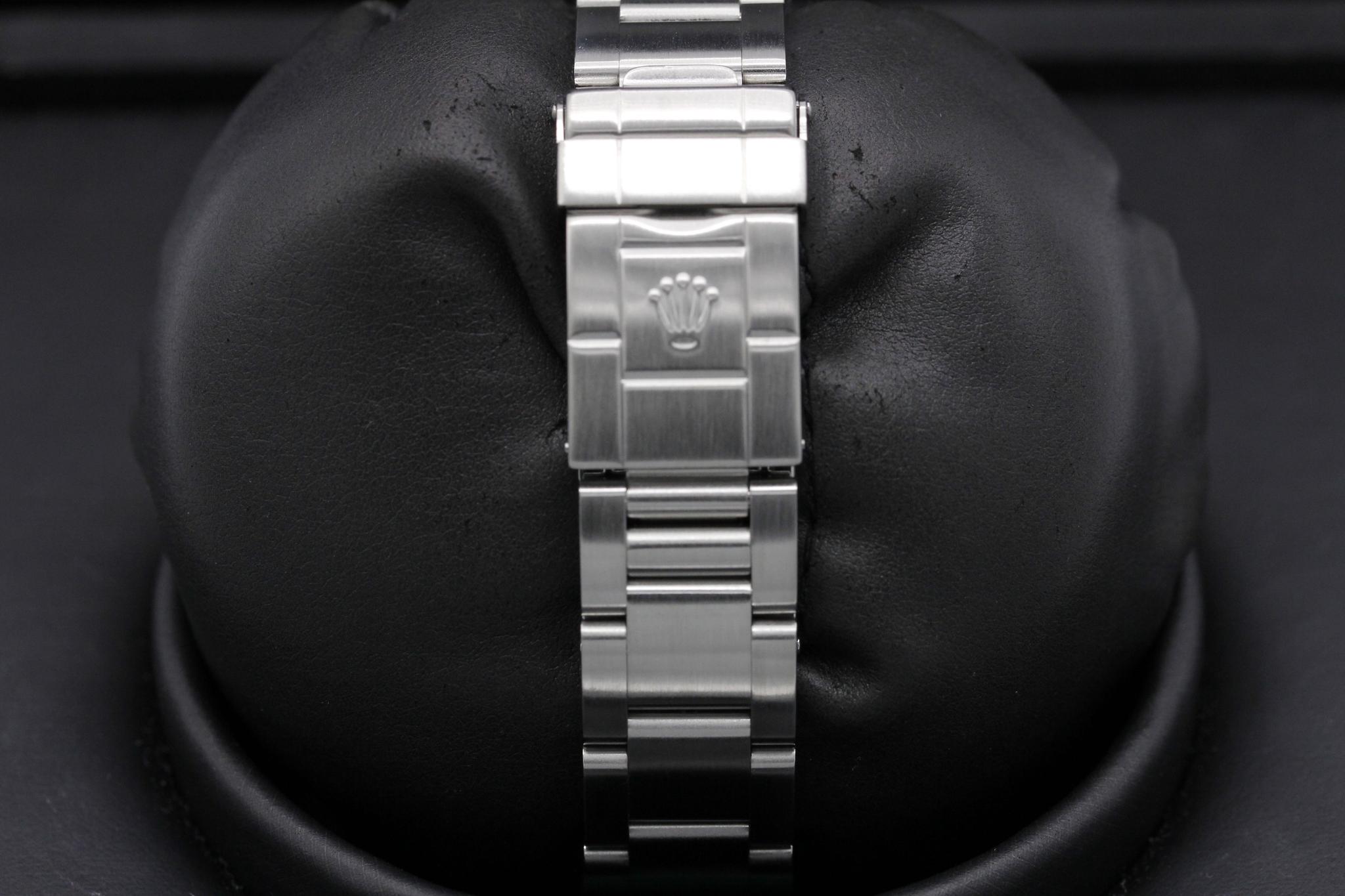 Watch Image 8