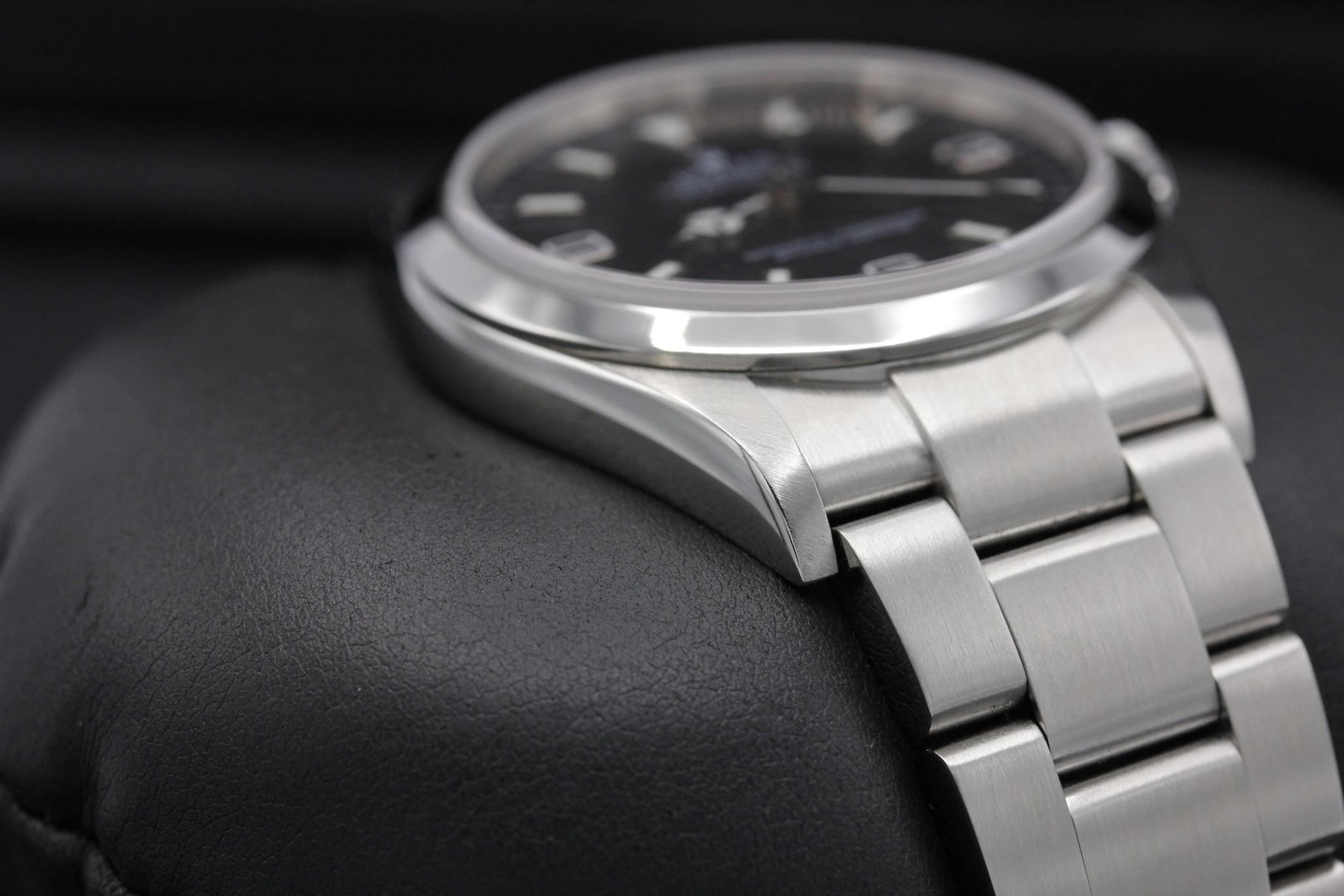 Watch Image 6