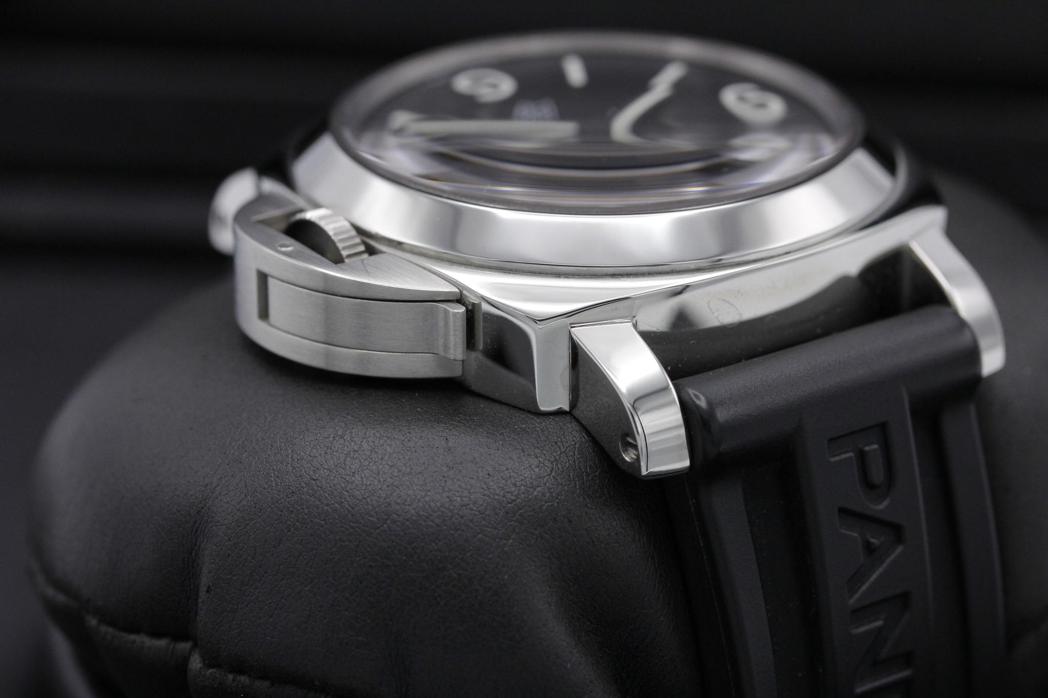 Watch Image 4