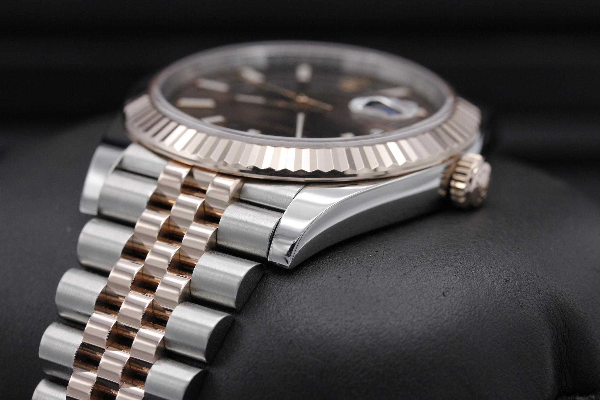Watch Image 2