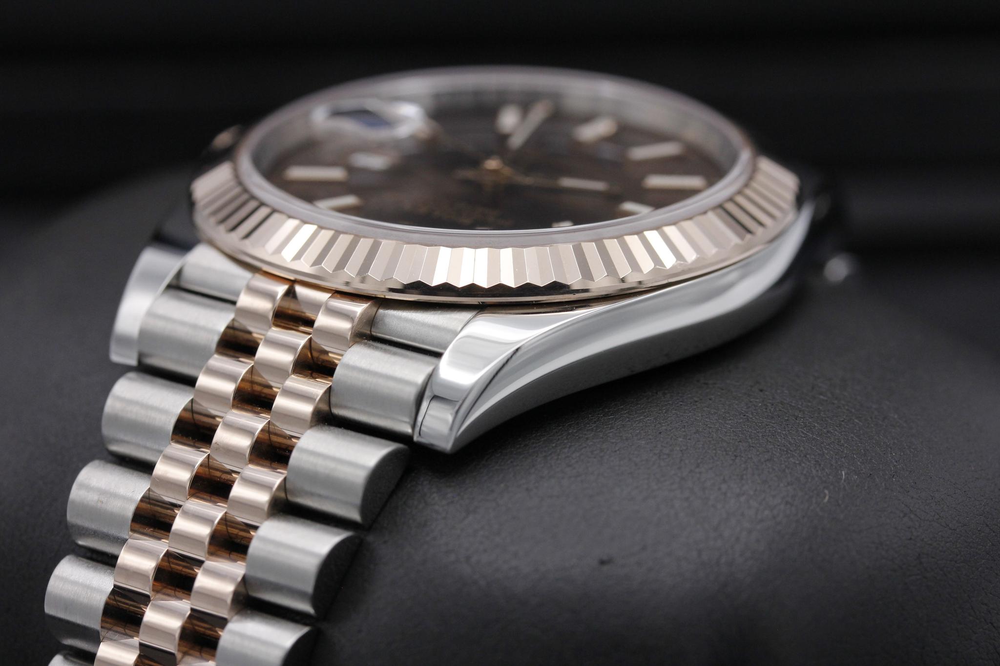 Watch Image 5