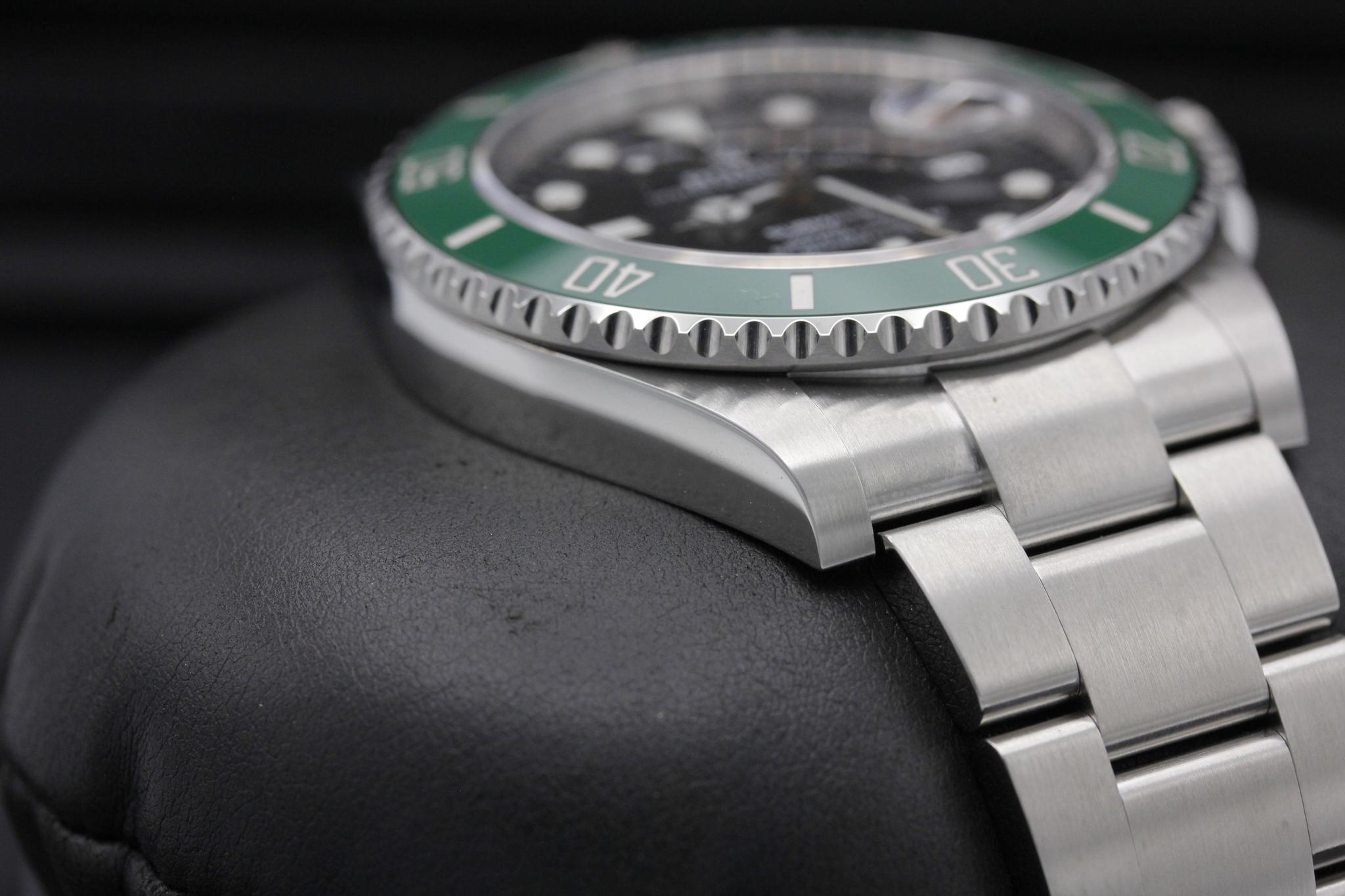 Watch Image 6