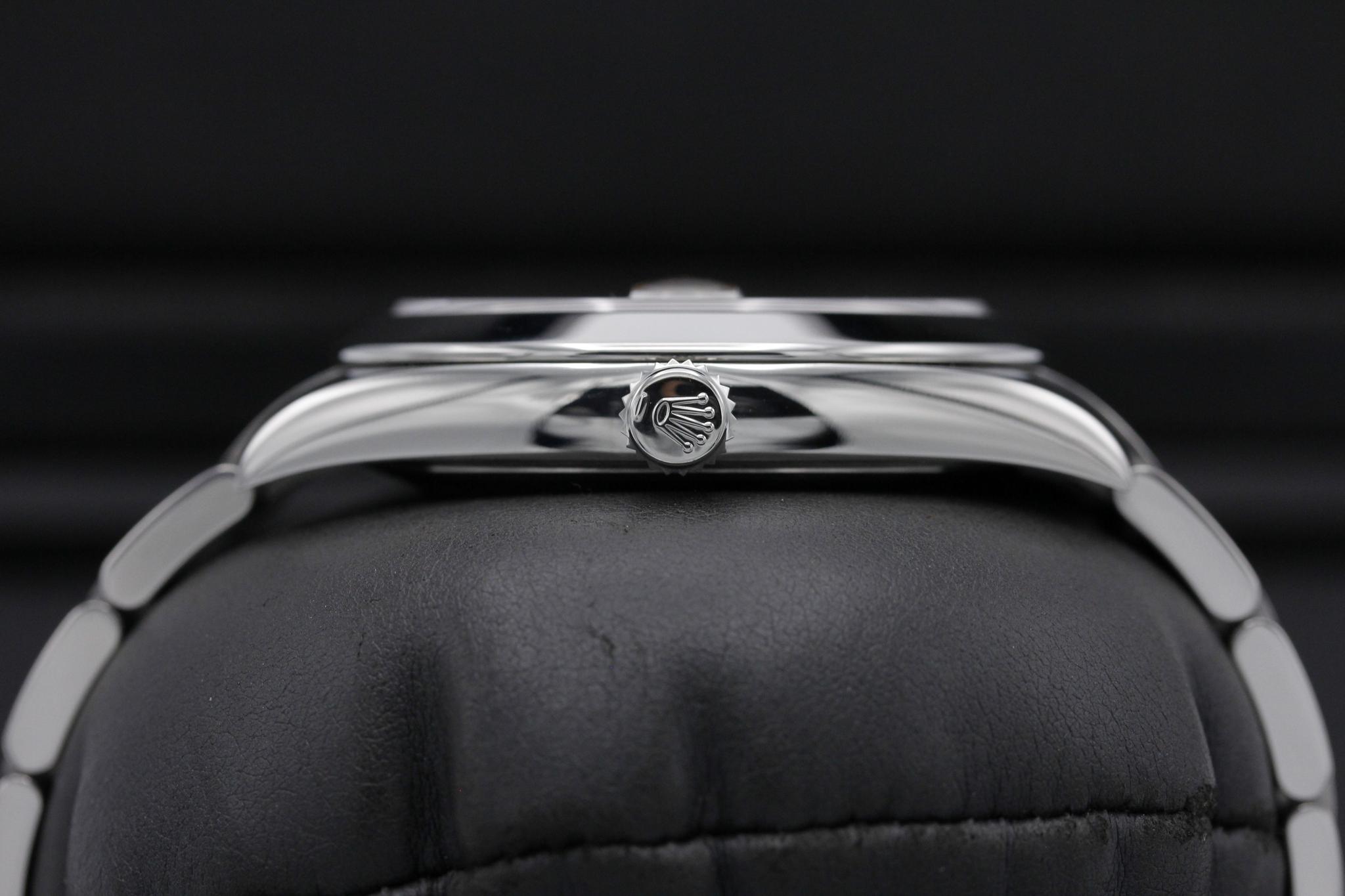 Watch Image 3