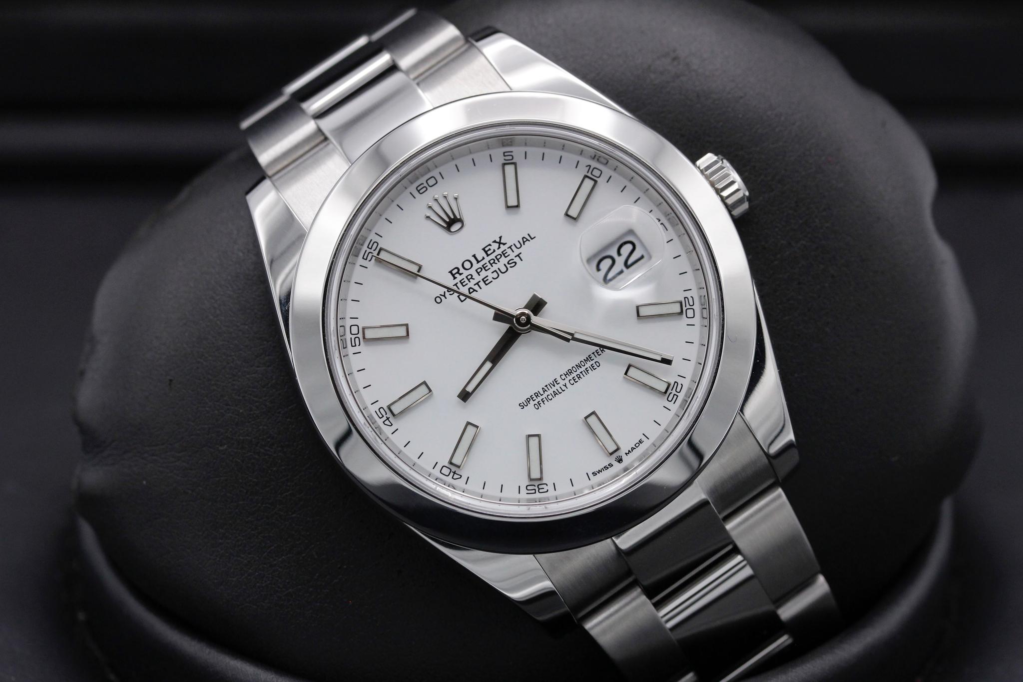 Watch Image 9