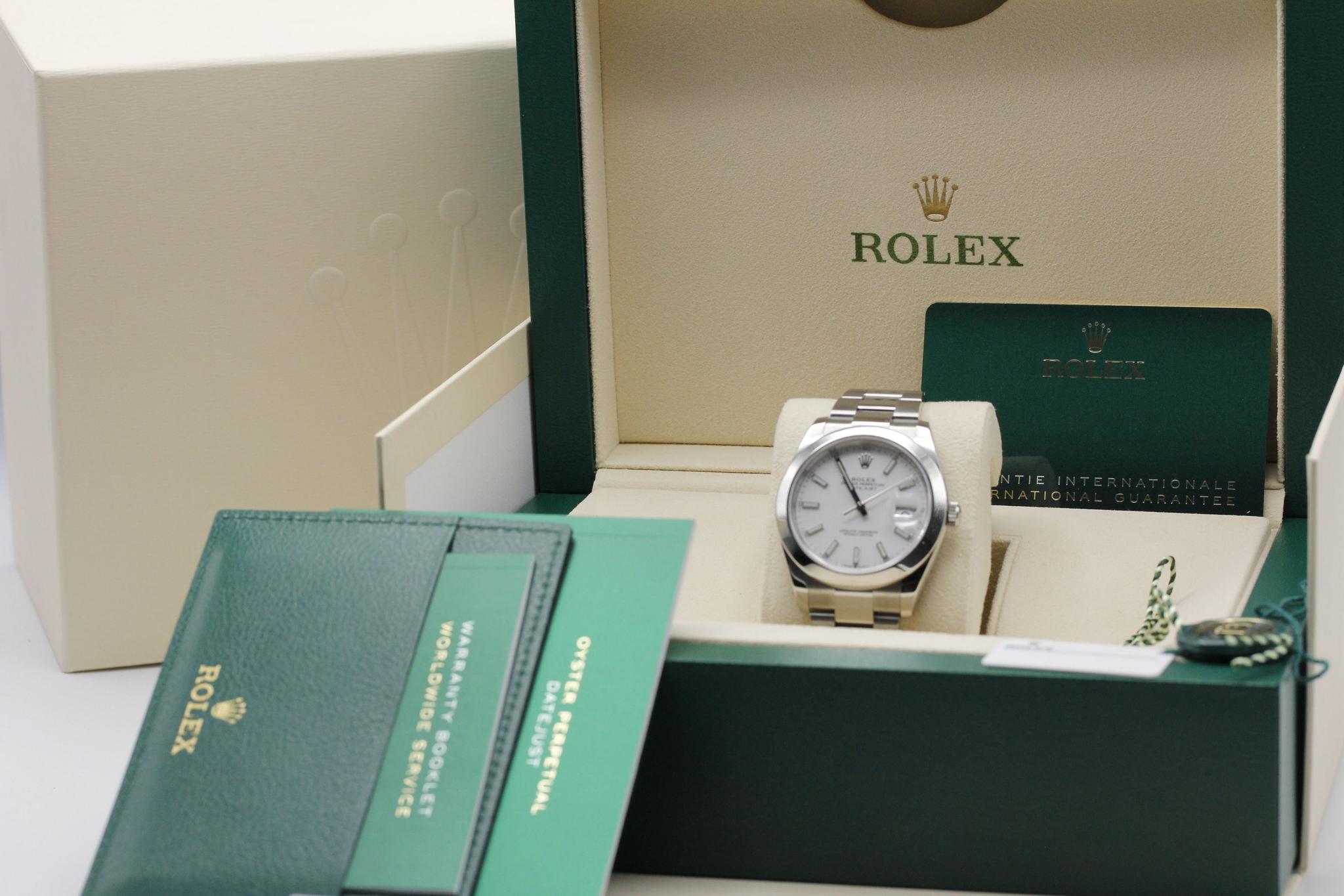 Watch Image 11