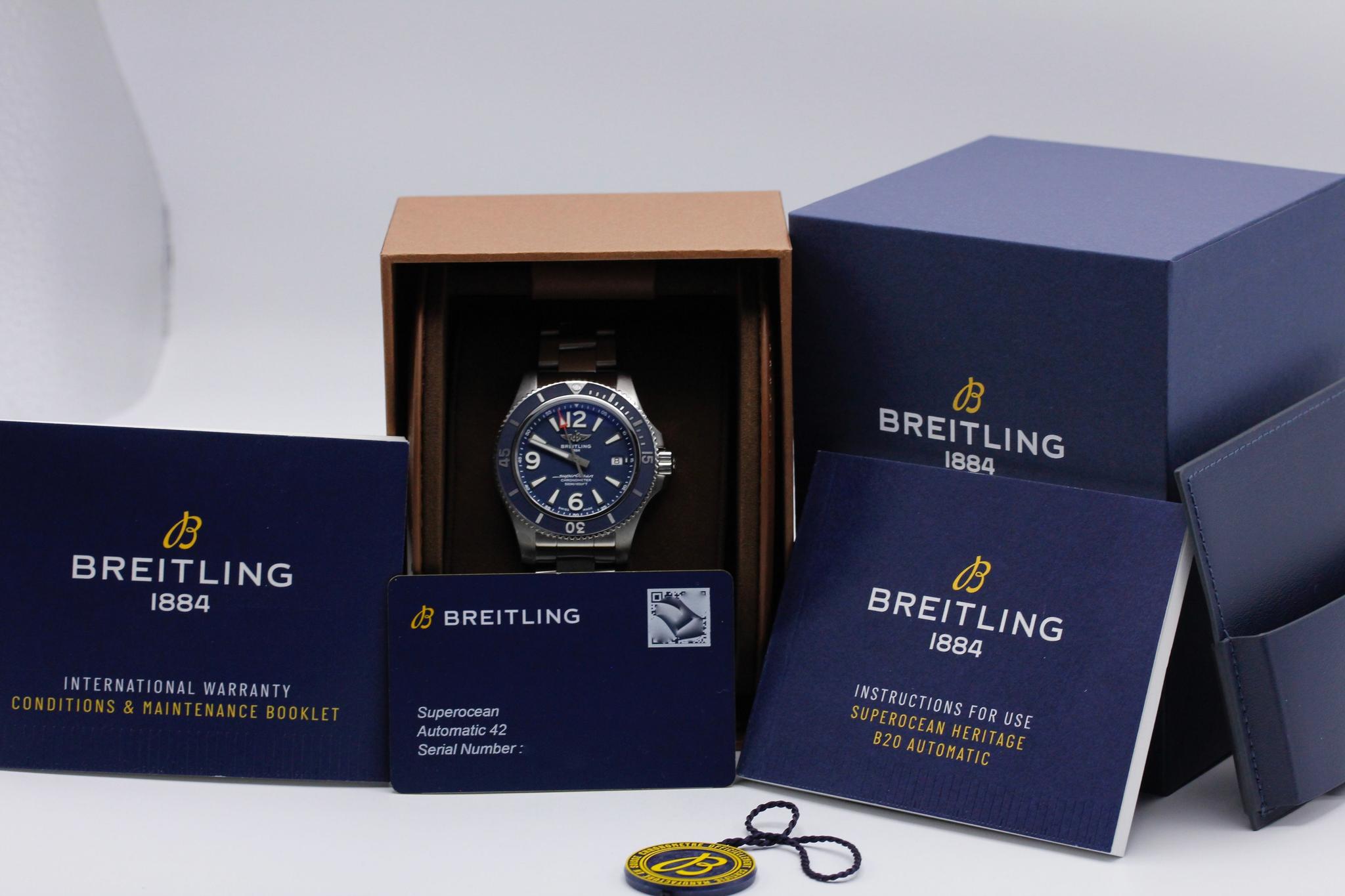 Watch Image 11