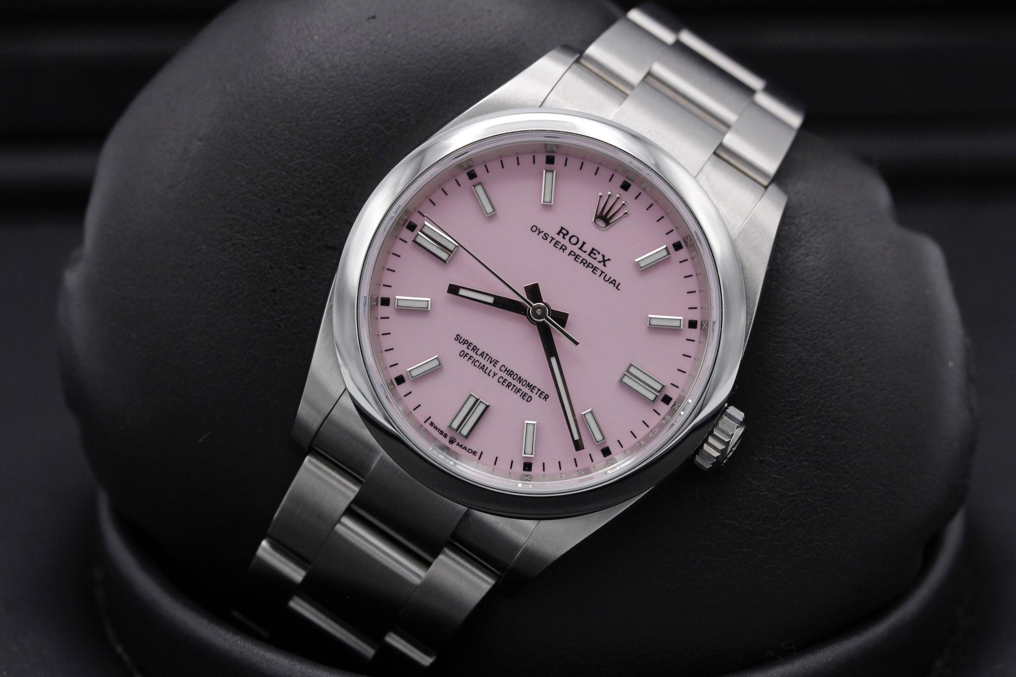 Watch Image 10