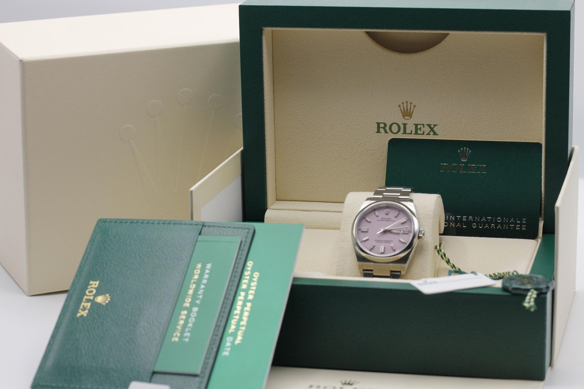 Watch Image 11