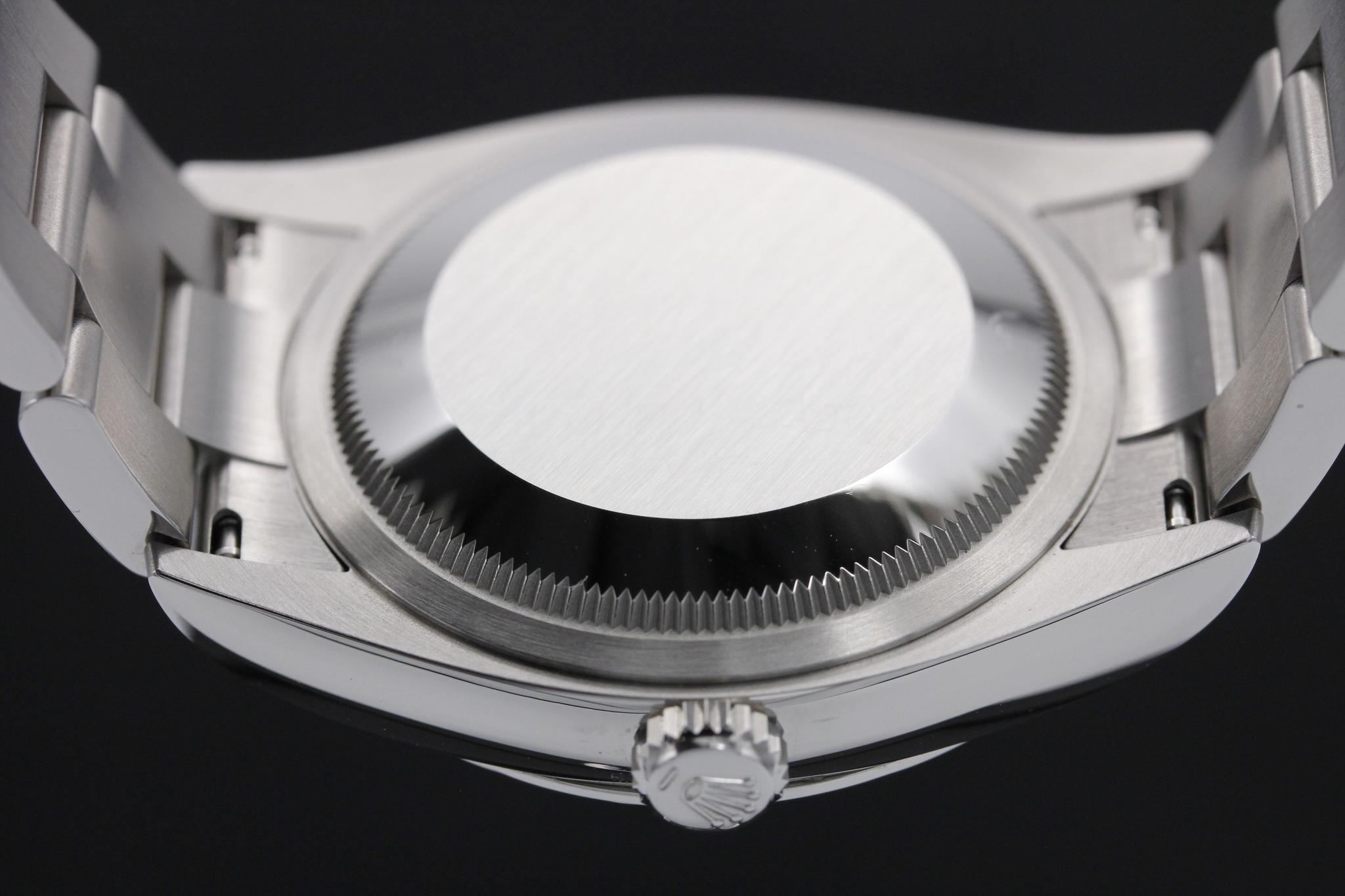 Watch Image 7