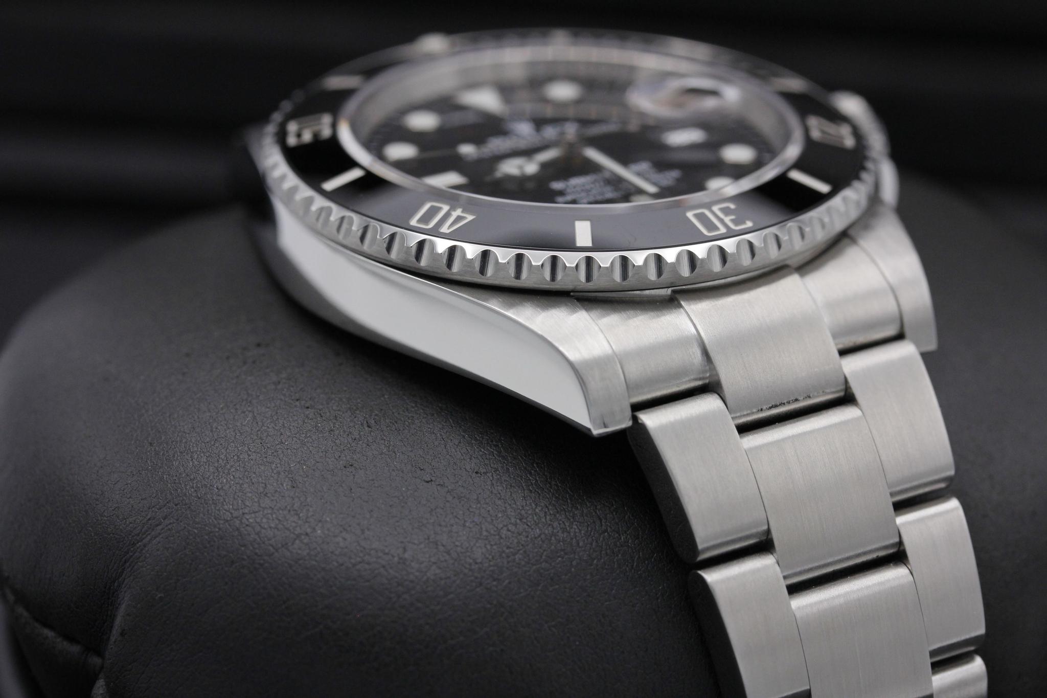 Watch Image 6