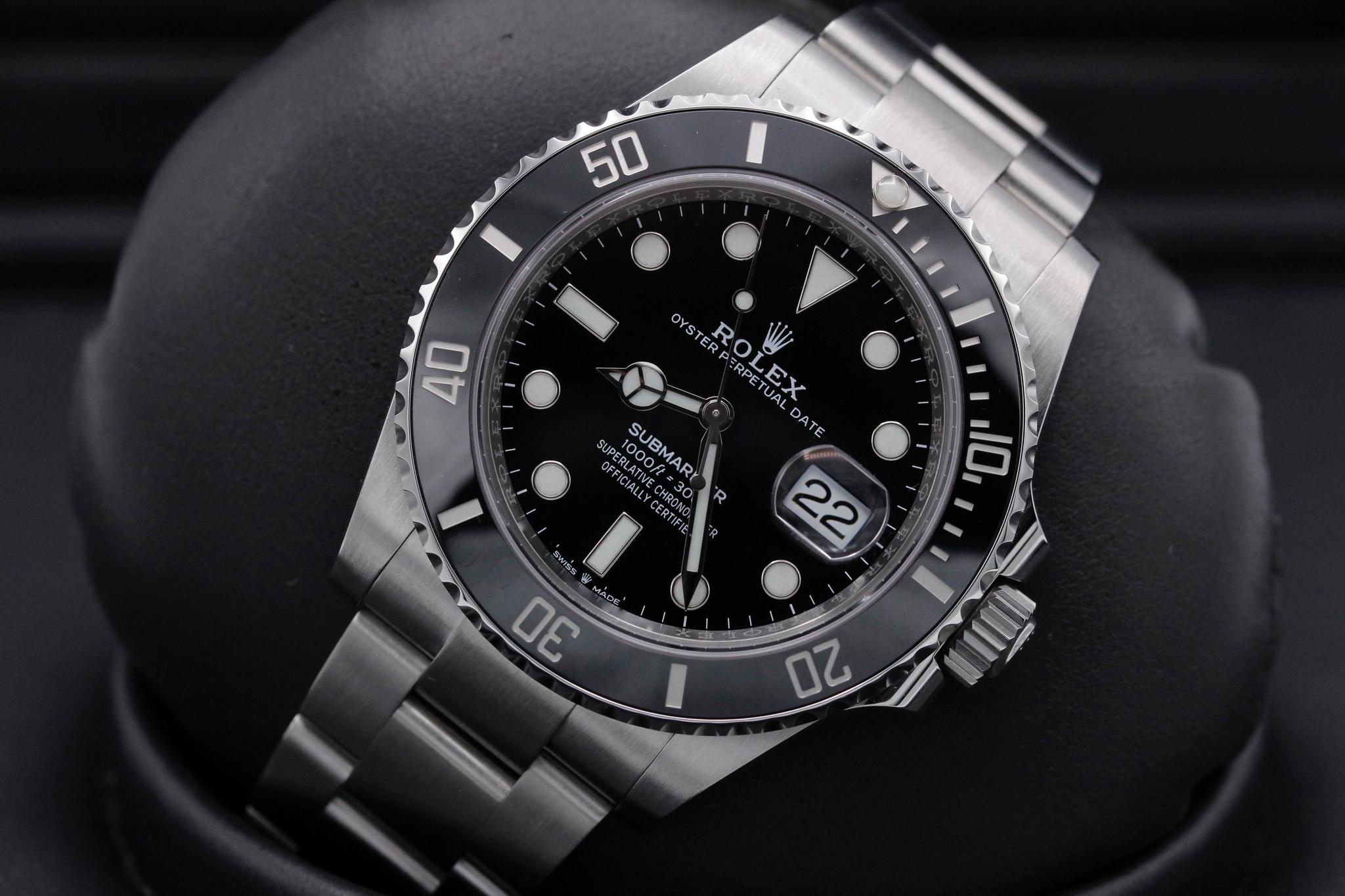 Watch Image 10