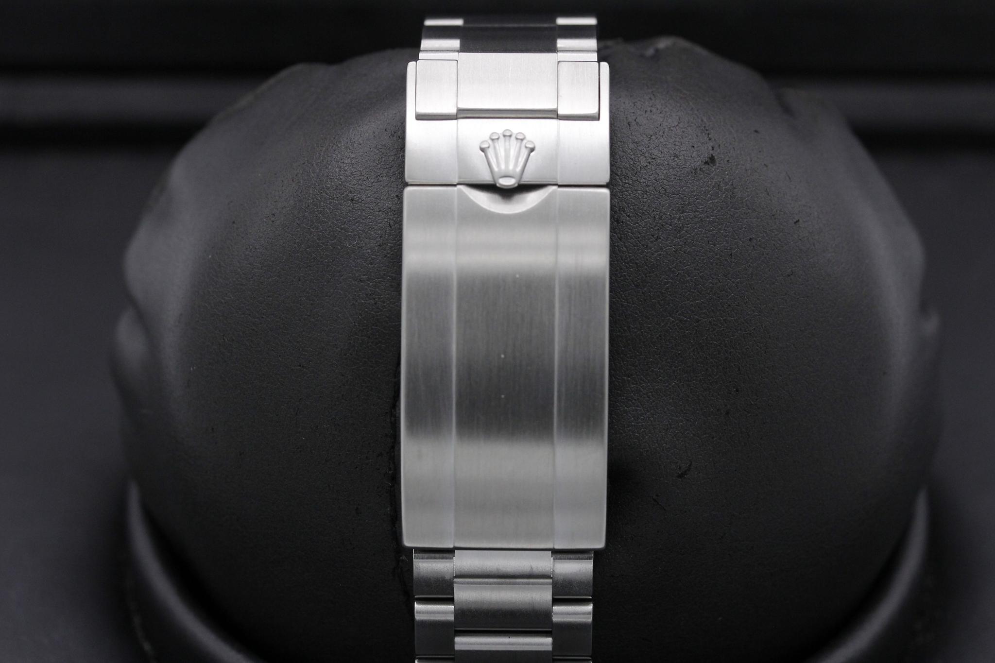 Watch Image 8
