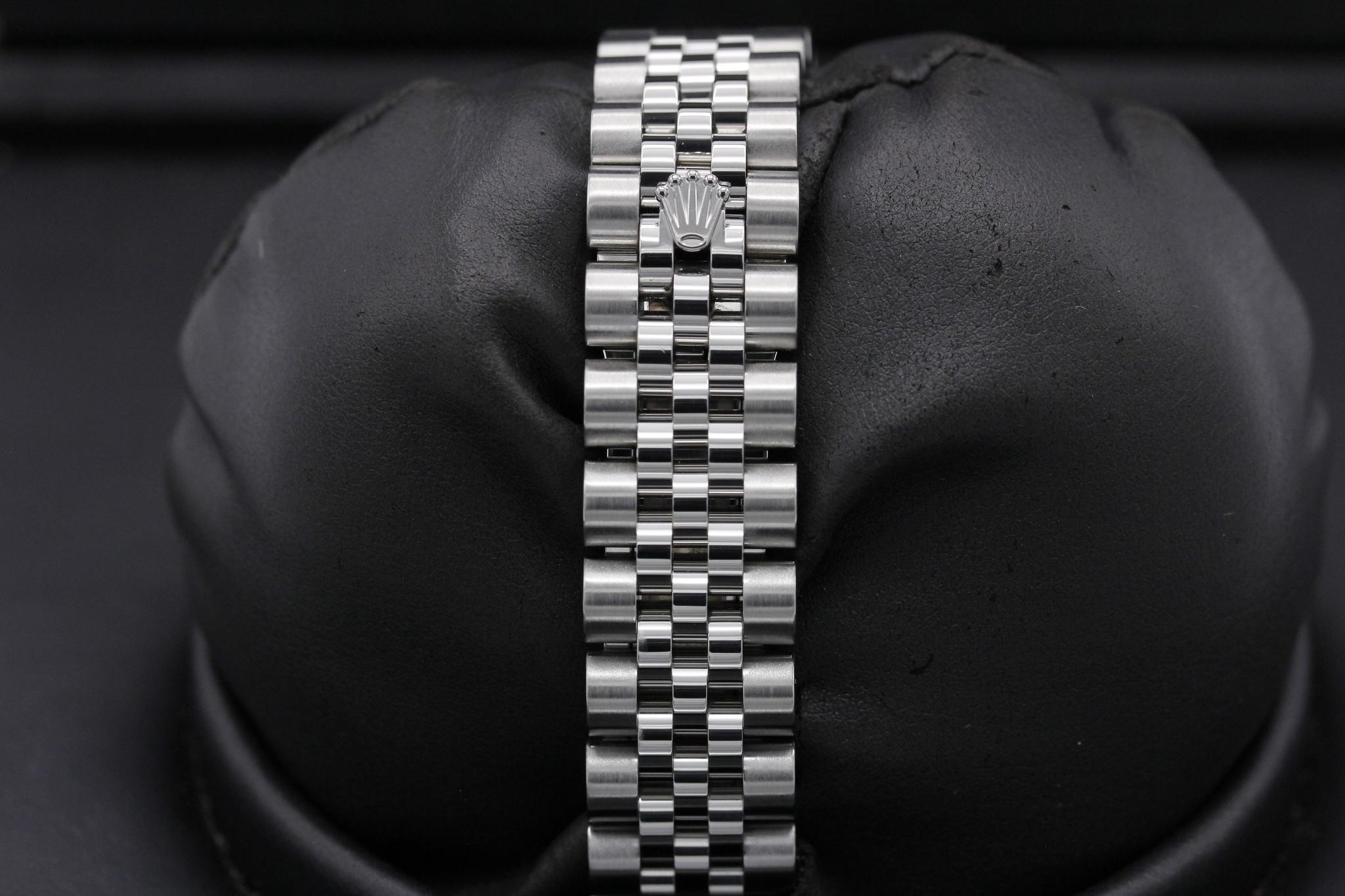 Watch Image 8