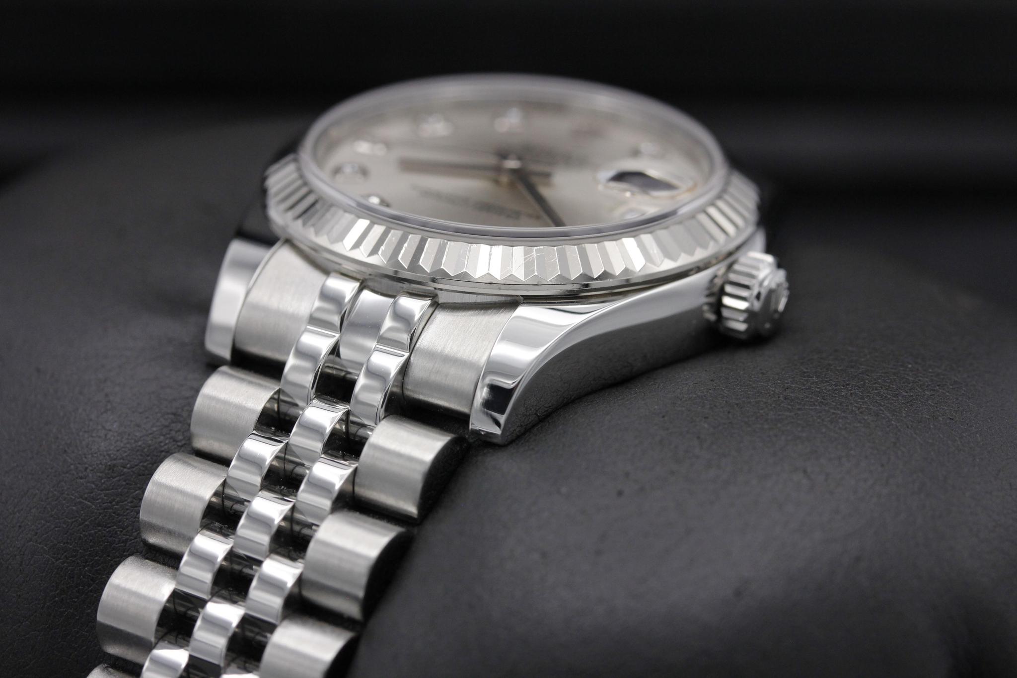 Watch Image 2