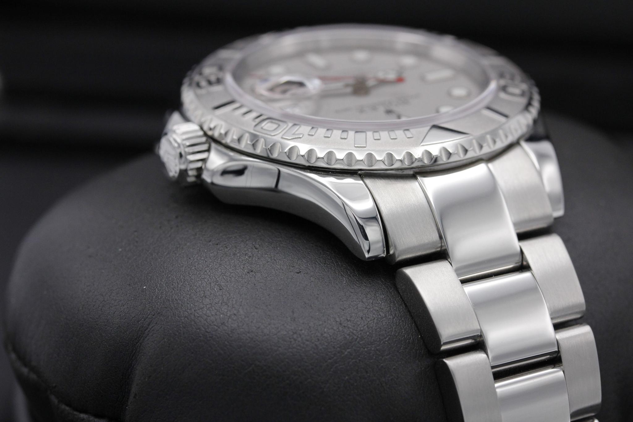 Watch Image 4