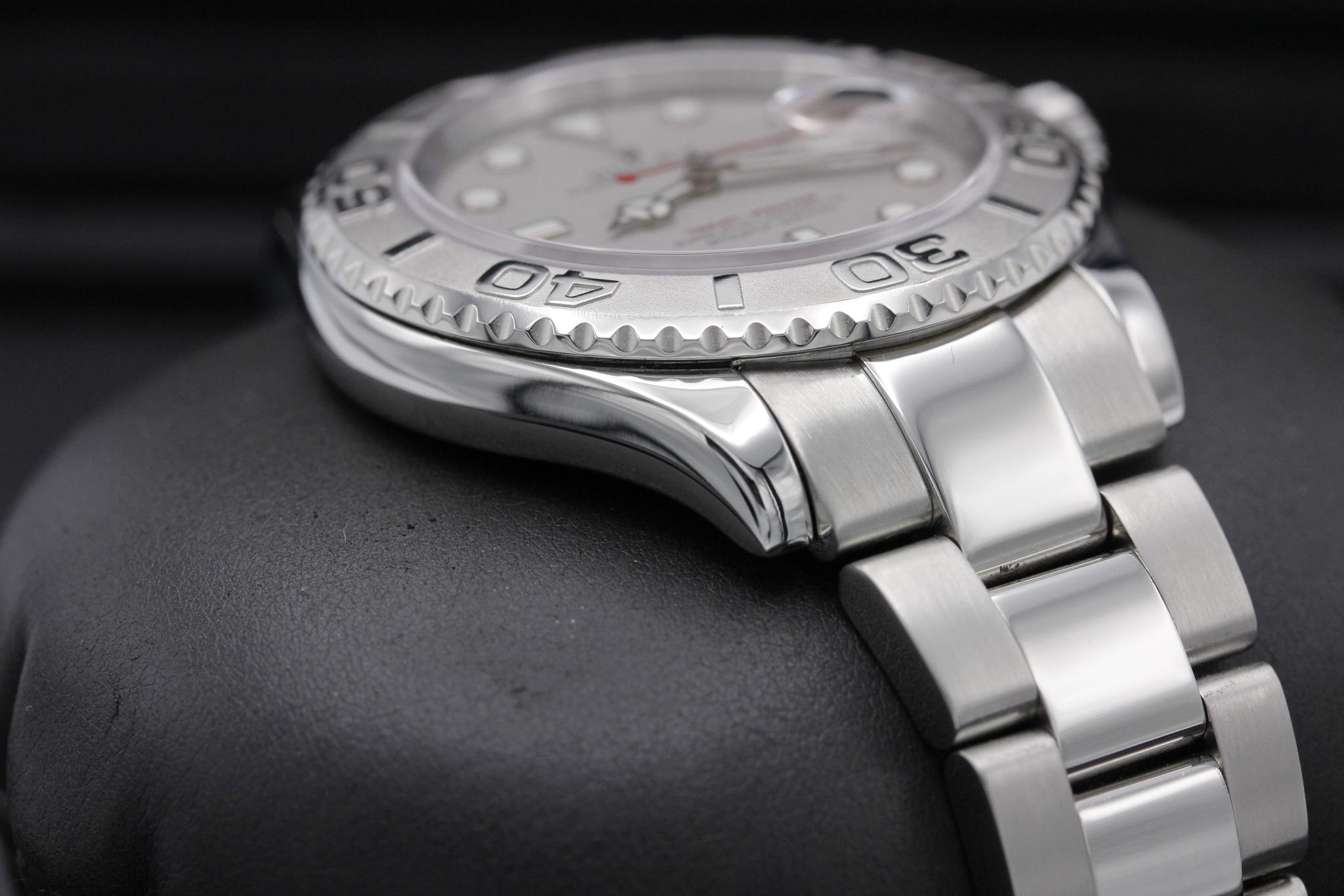 Watch Image 6