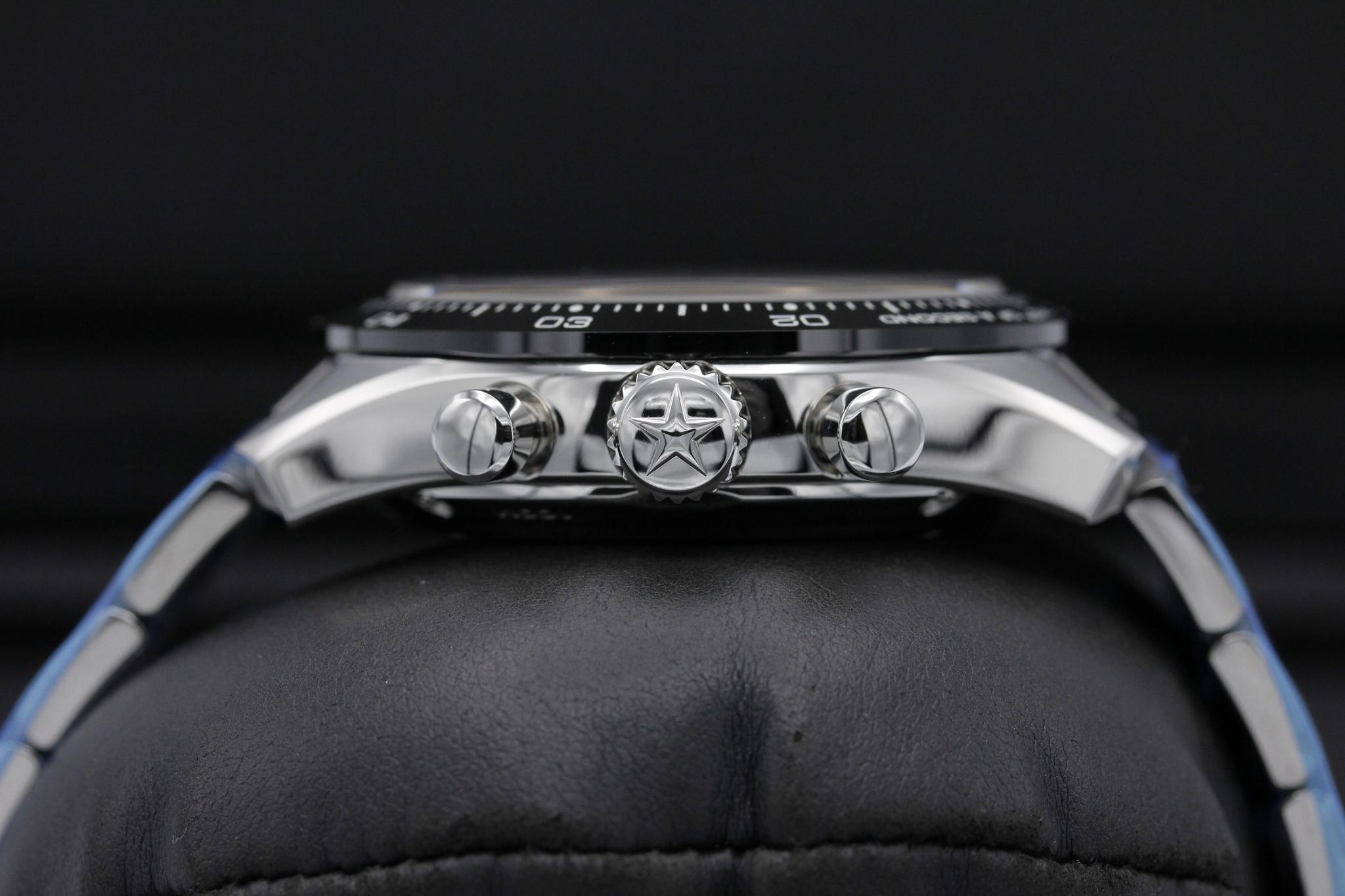 Watch Image 3