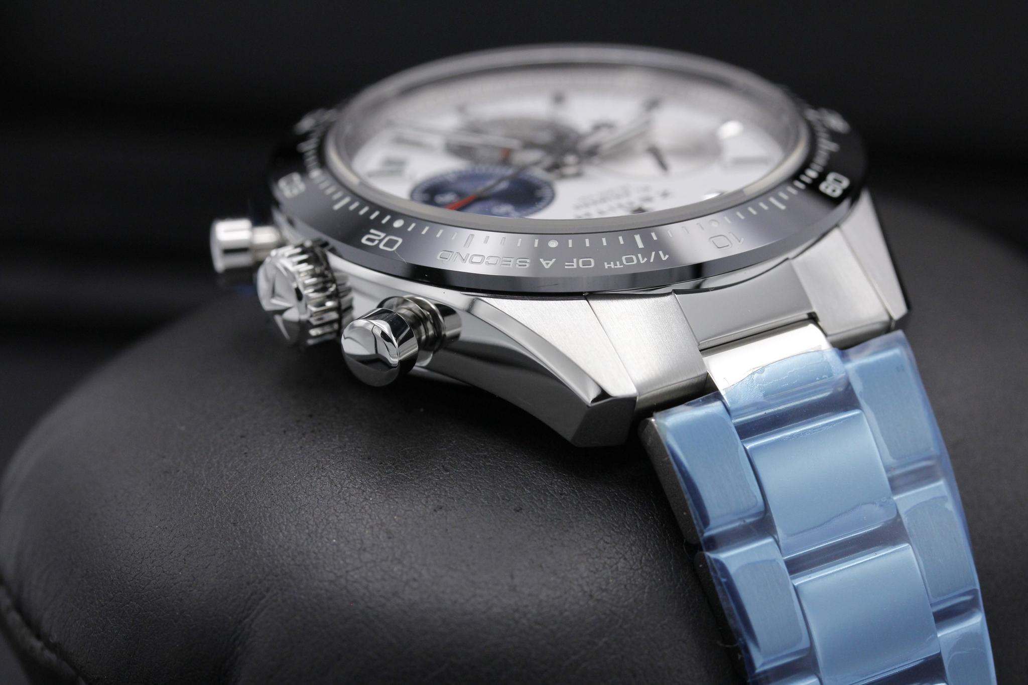 Watch Image 4