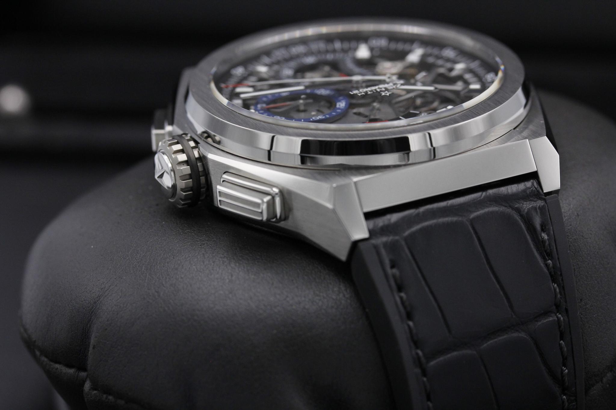 Watch Image 4