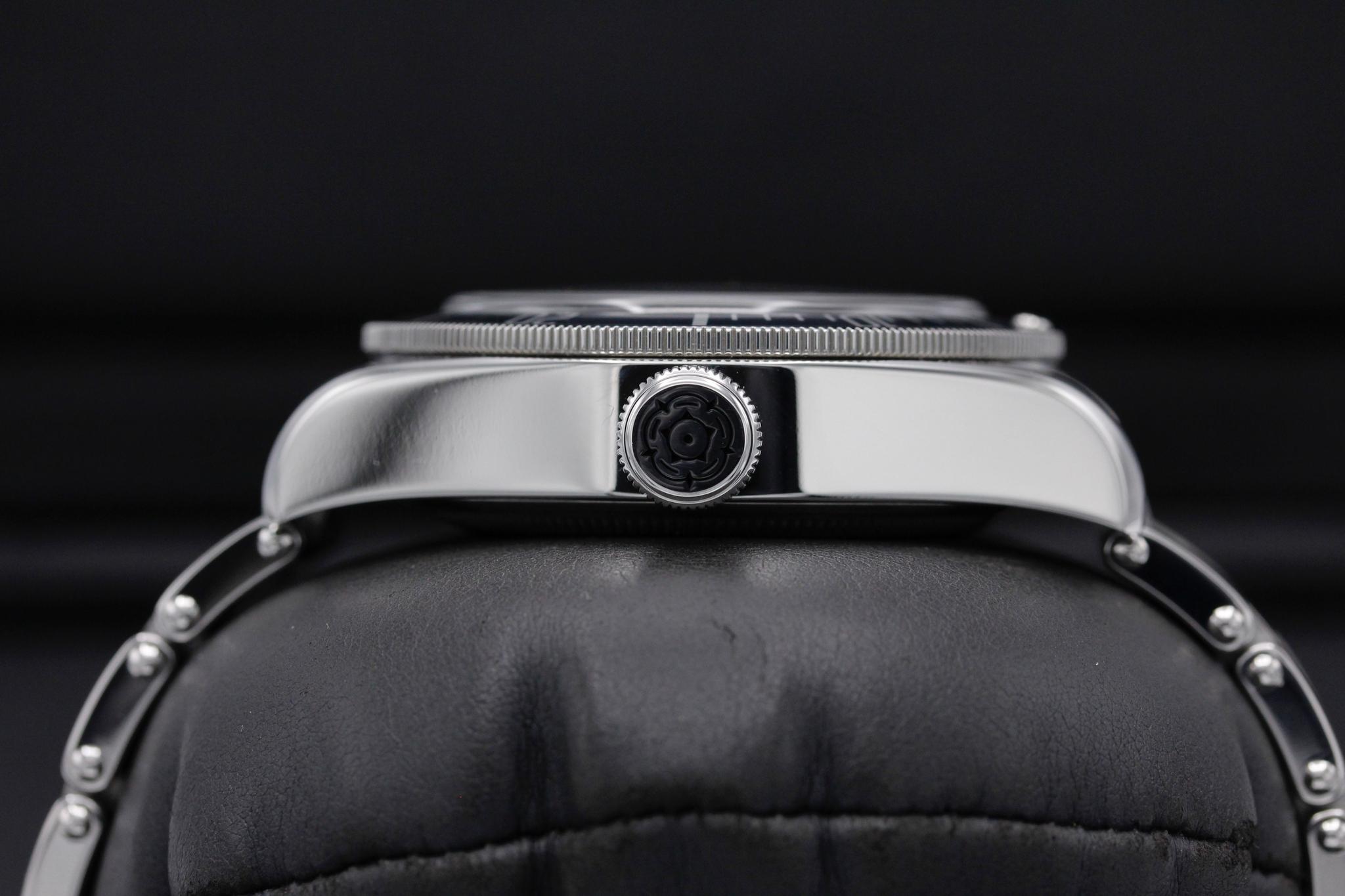 Watch Image 3