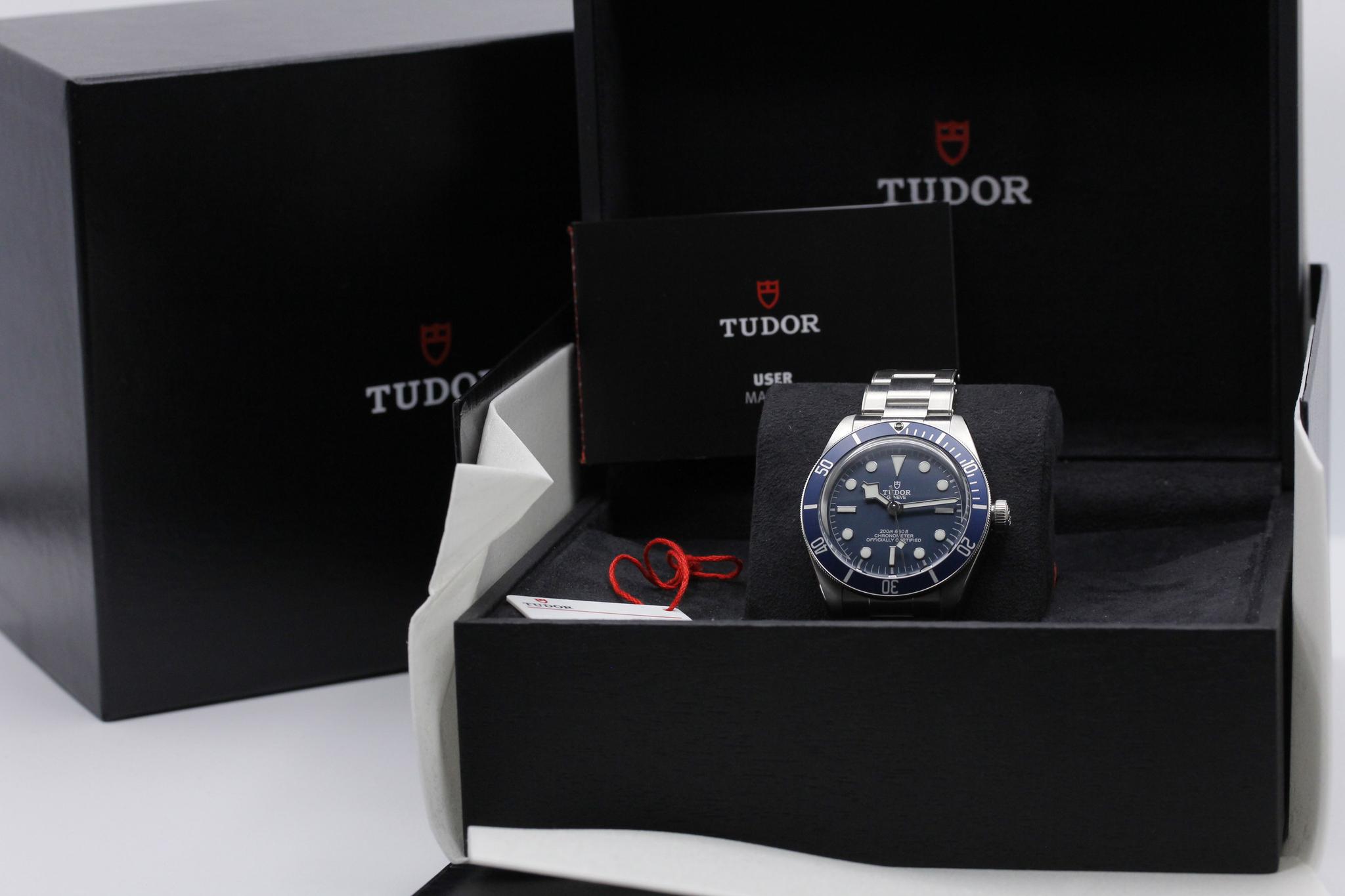 Watch Image 11