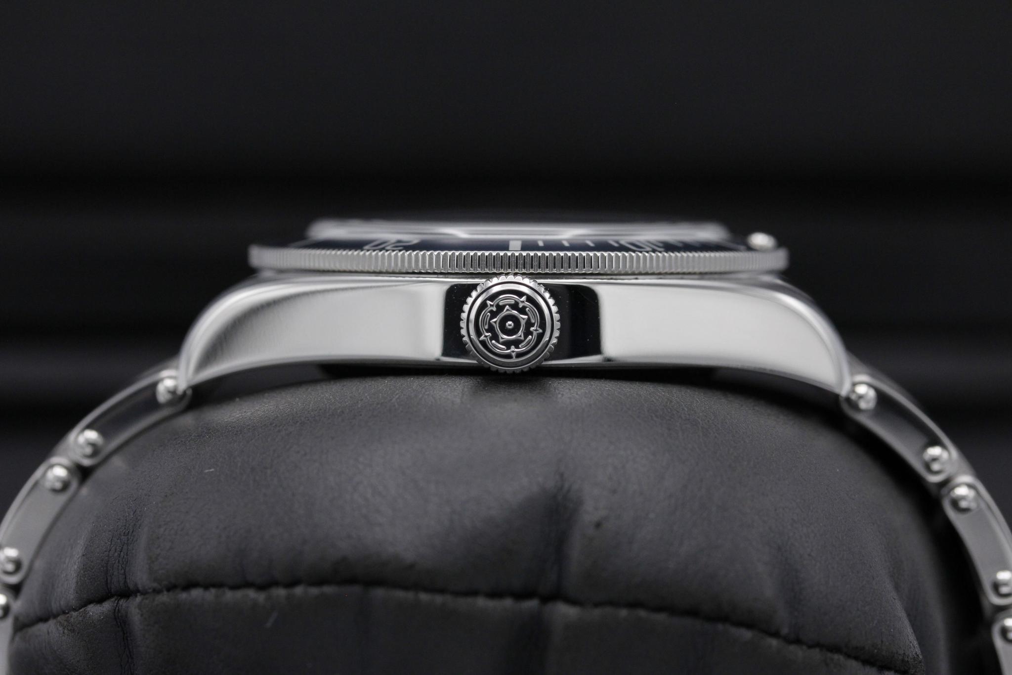 Watch Image 3