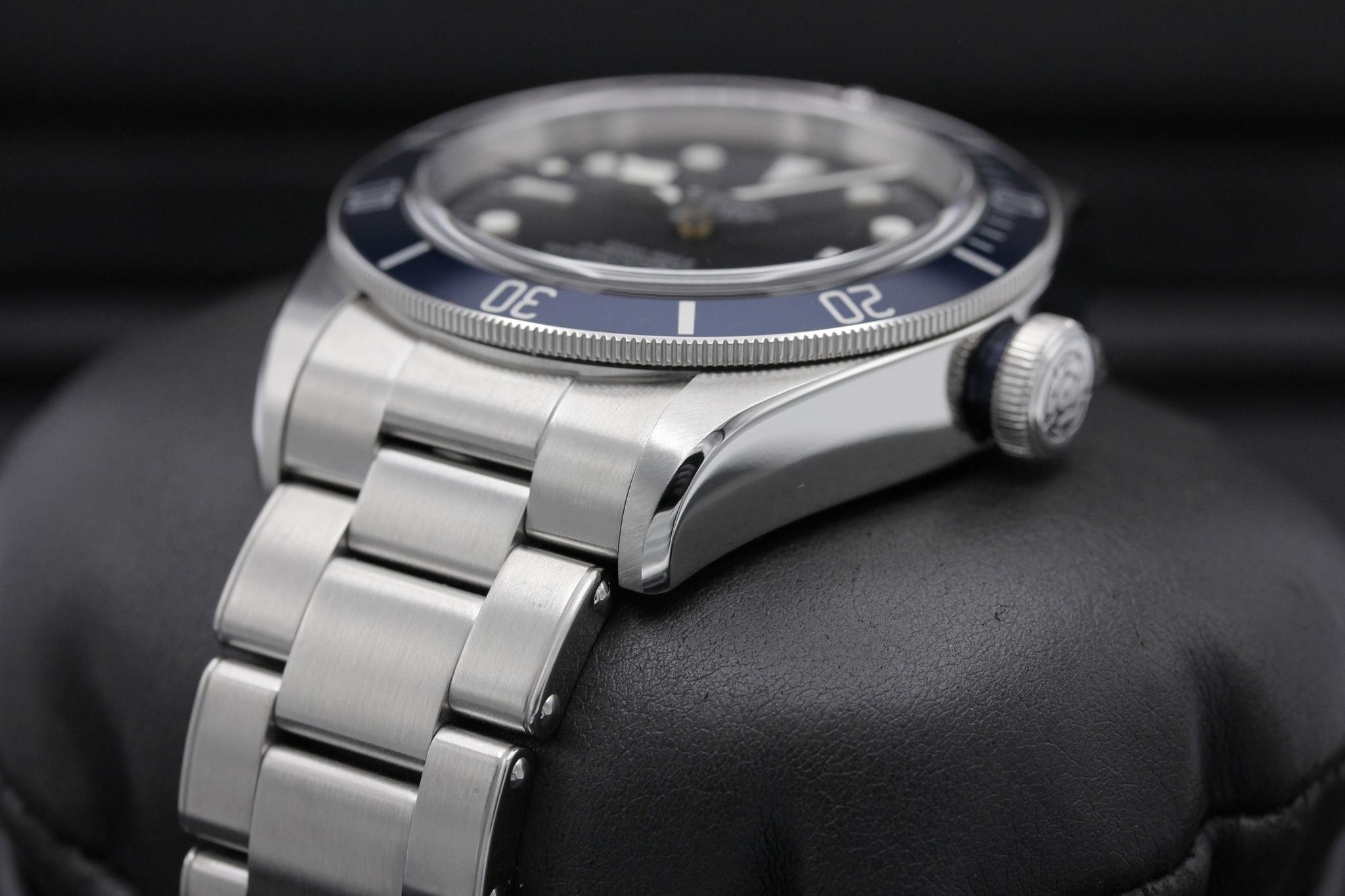 Watch Image 2