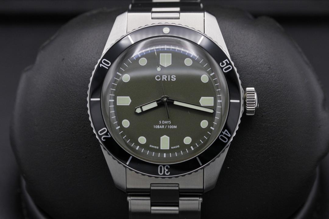 Oris Divers Sixty-five Hodinkee Caliber 400 01 400 7774 4087