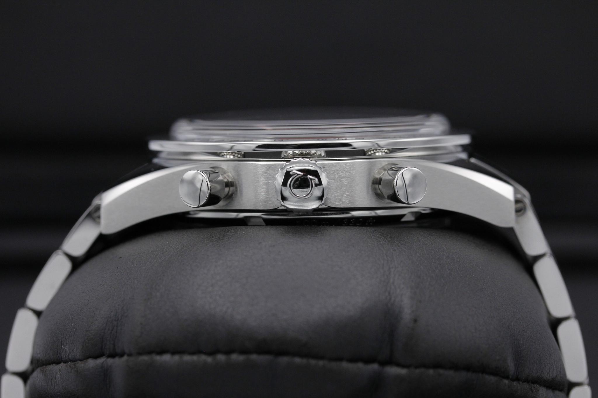 Watch Image 3