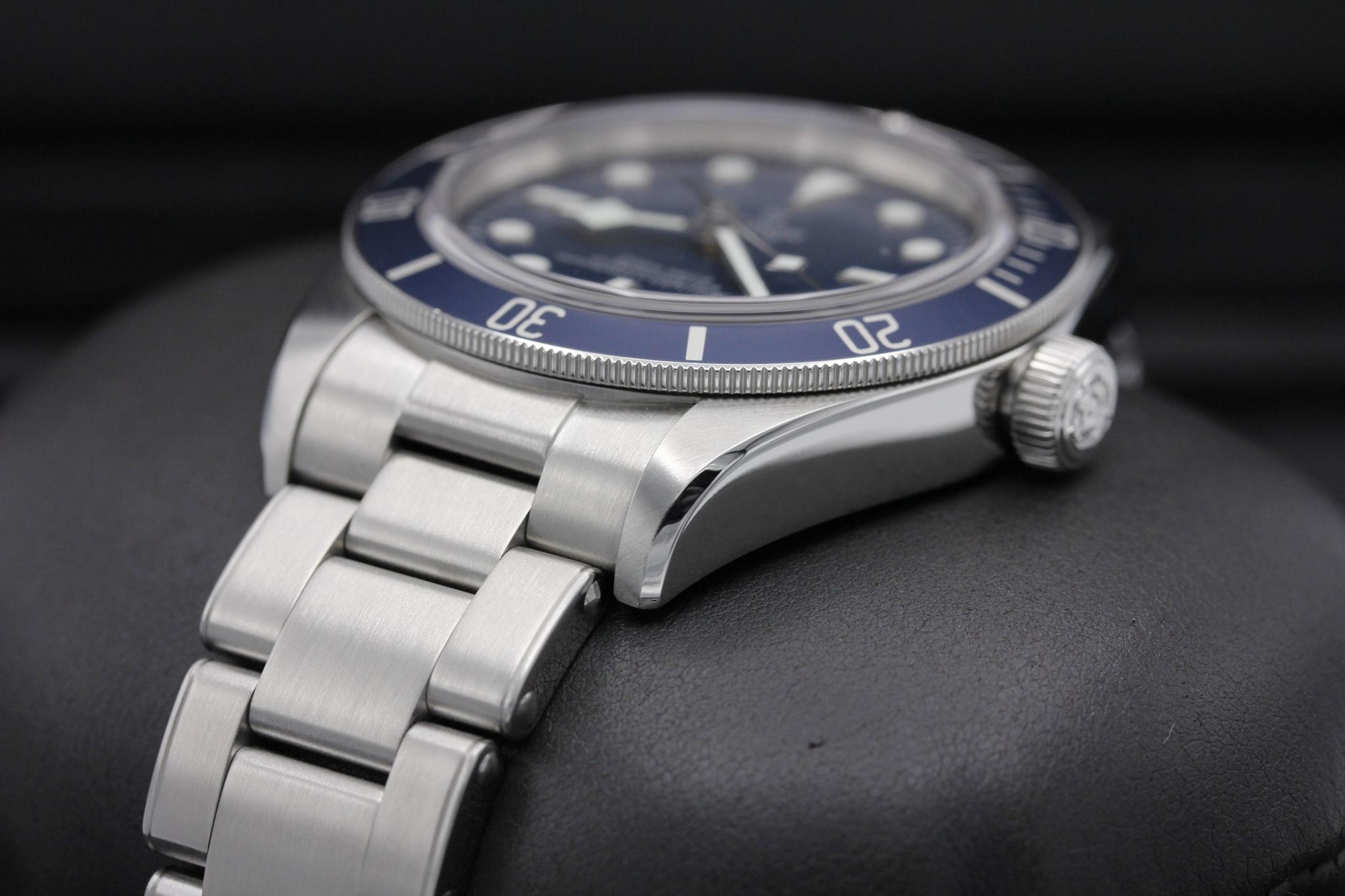 Watch Image 2
