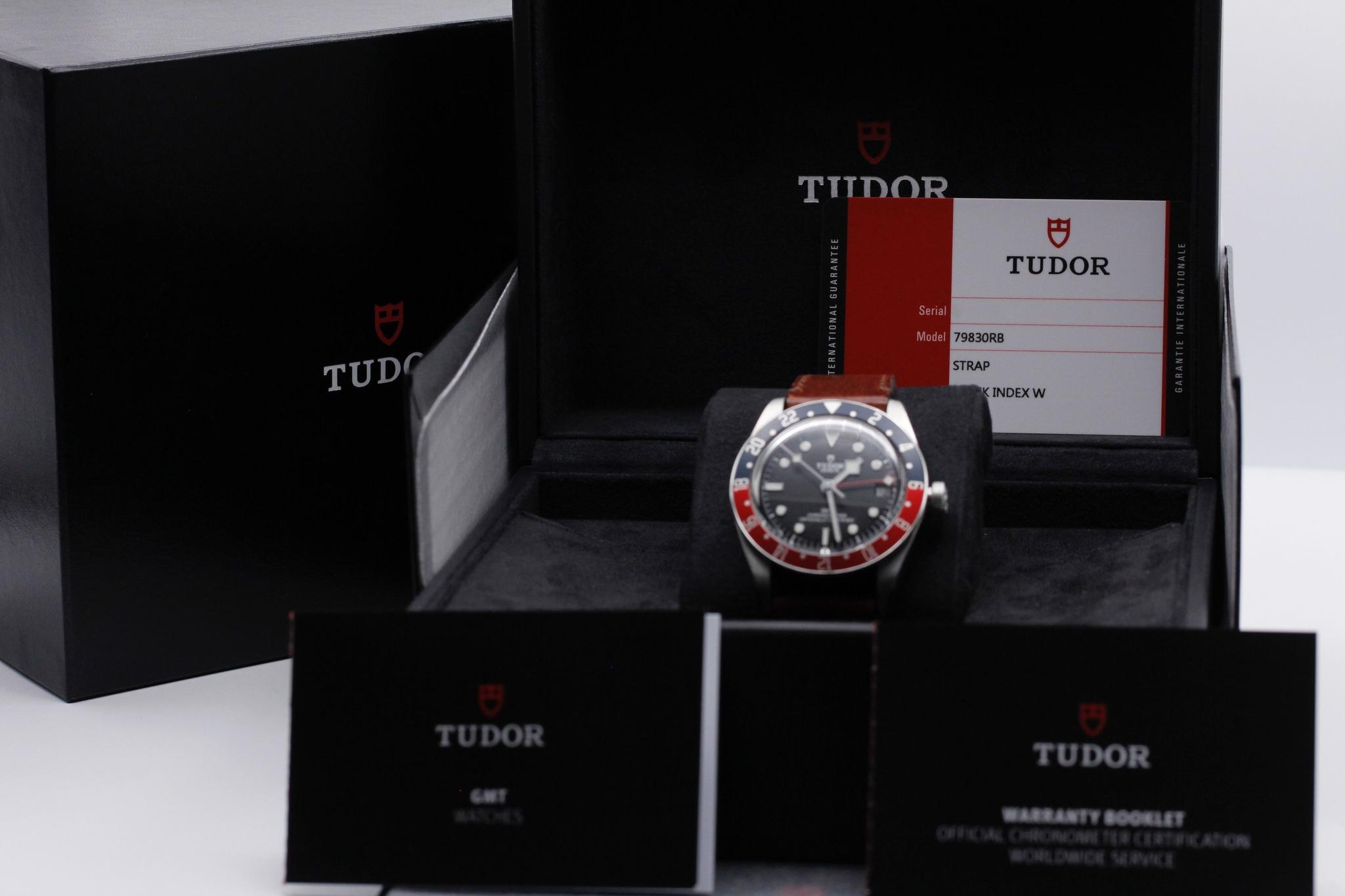 Watch Image 11