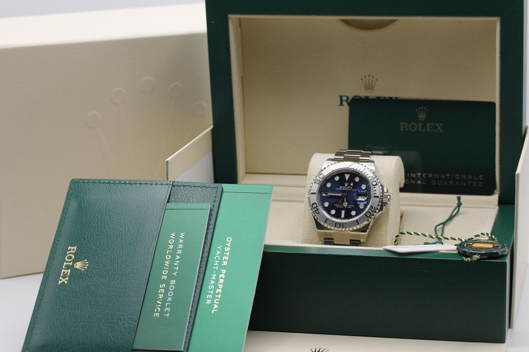 Watch Image 11