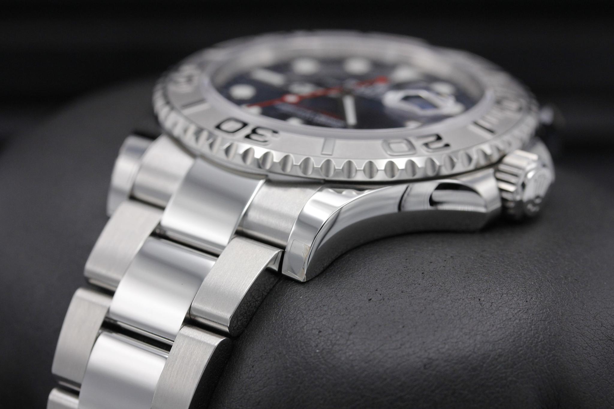 Watch Image 2