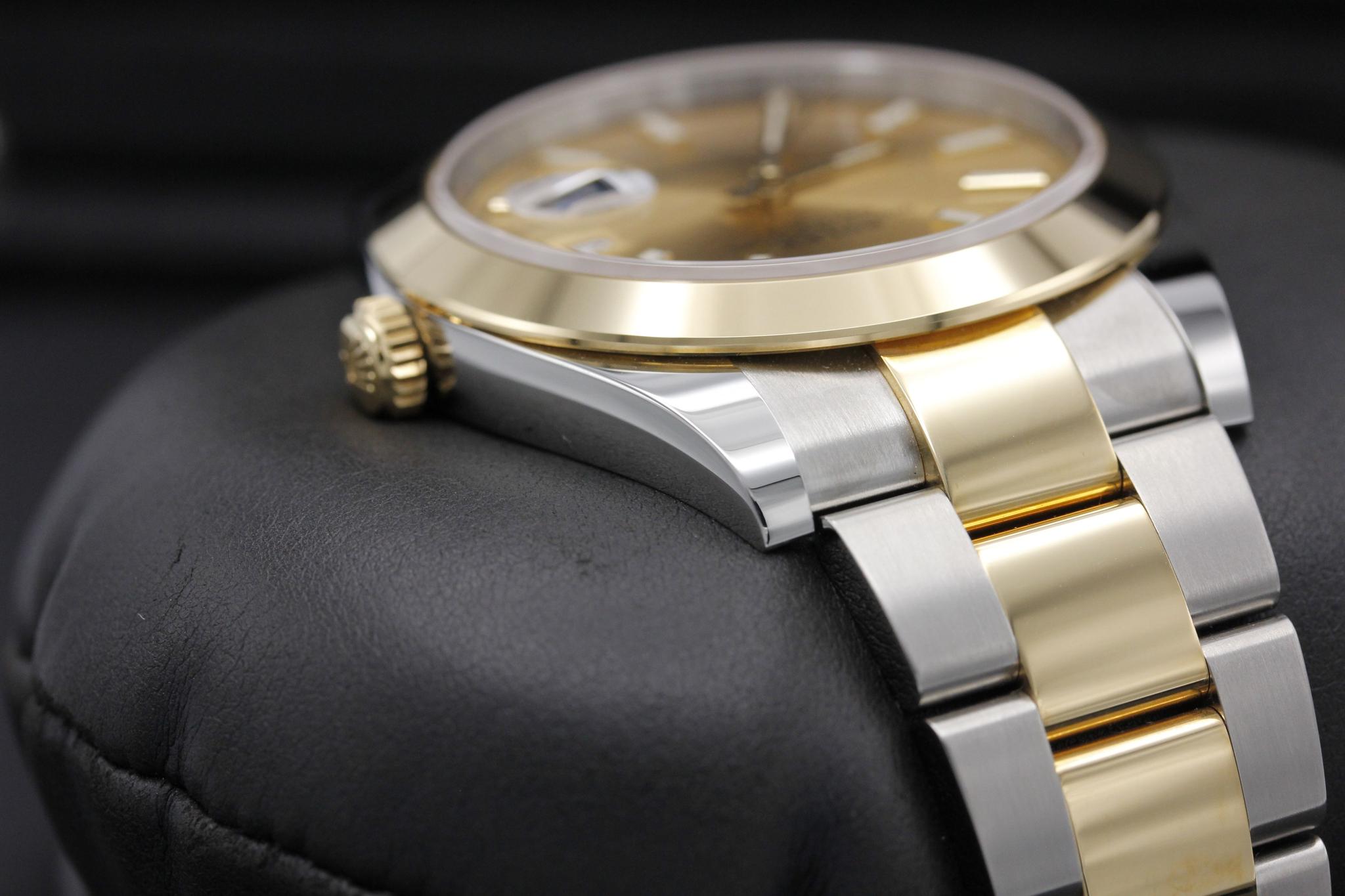 Watch Image 4