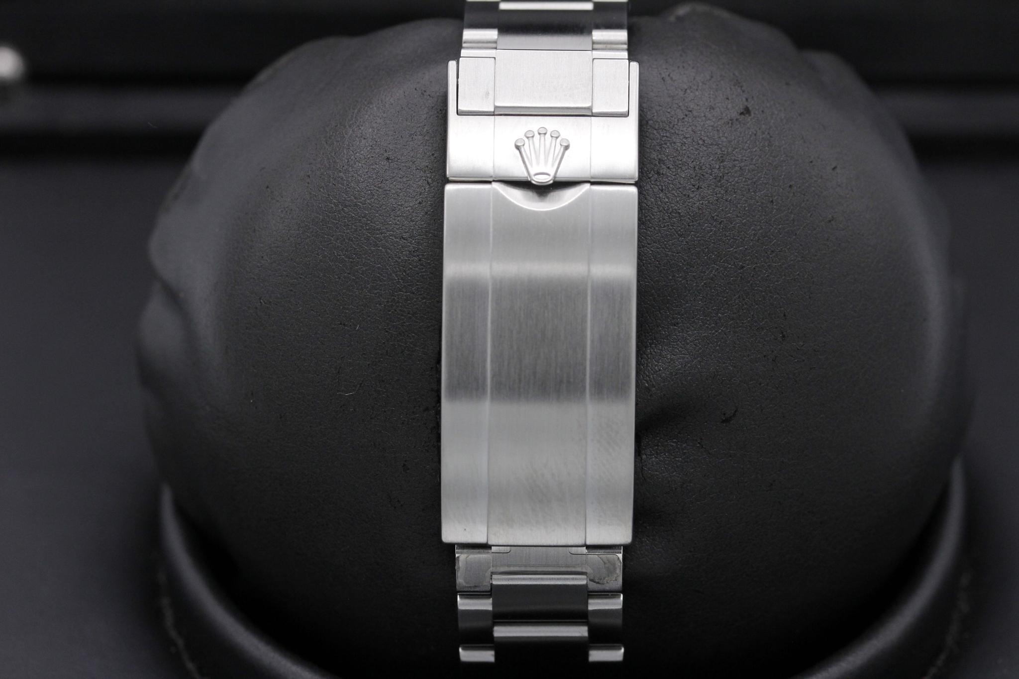 Watch Image 8