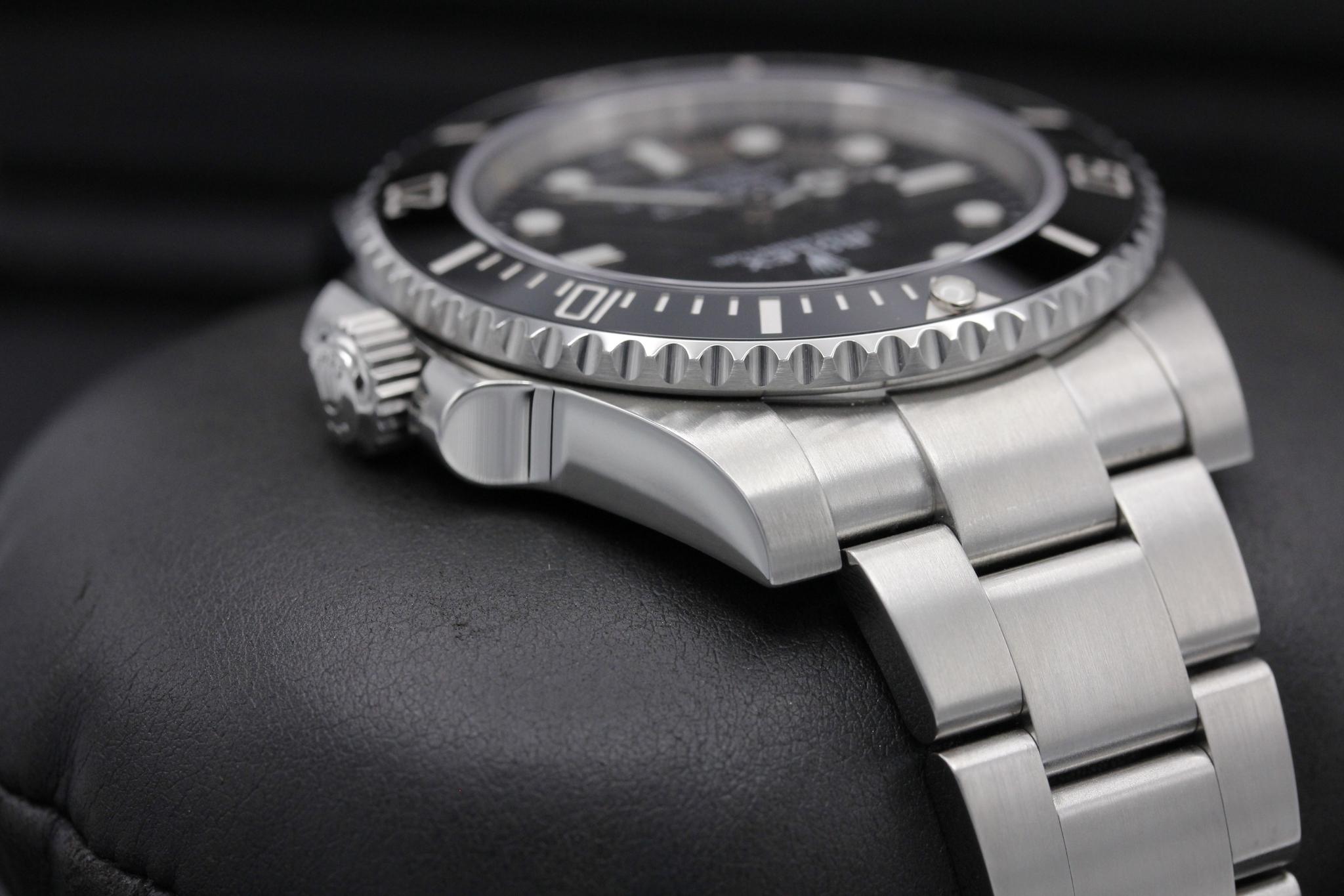 Watch Image 4