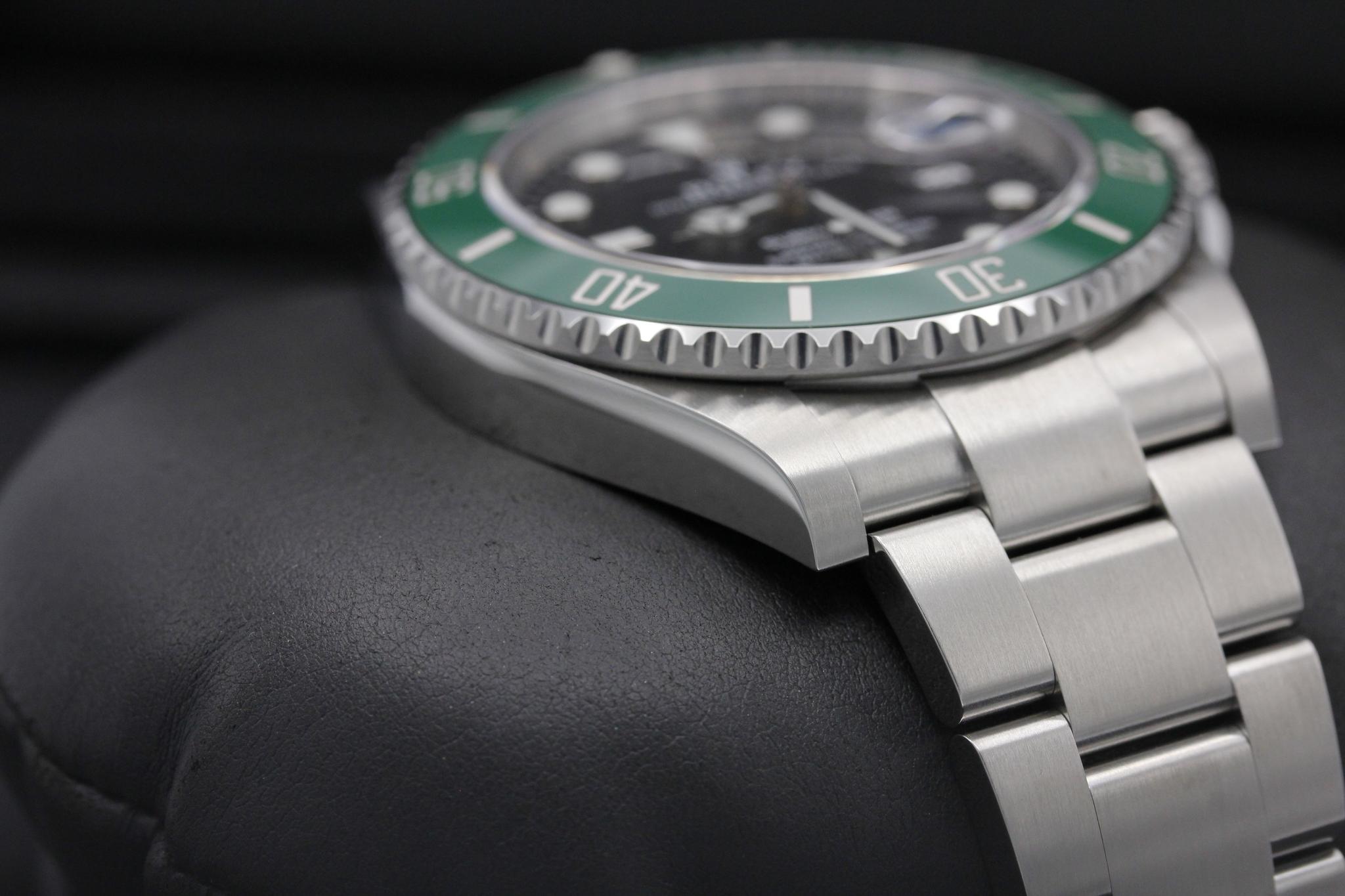 Watch Image 6