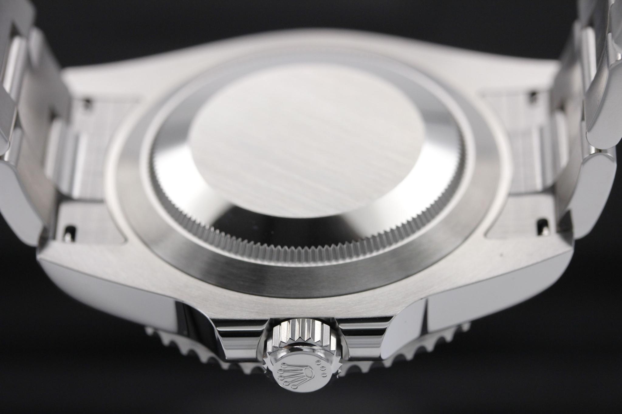 Watch Image 7