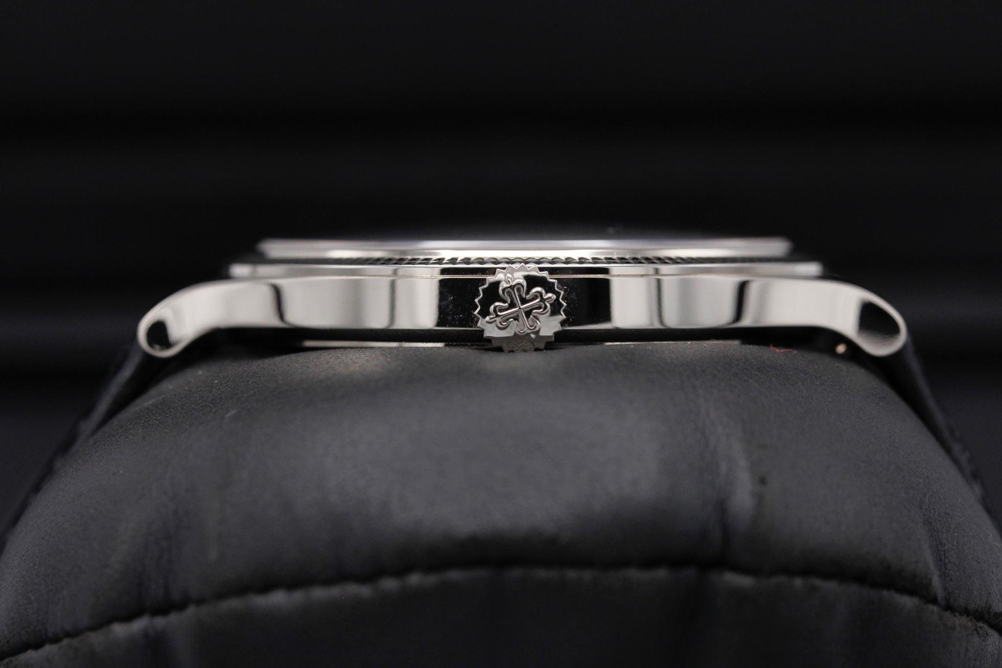Watch Image 3