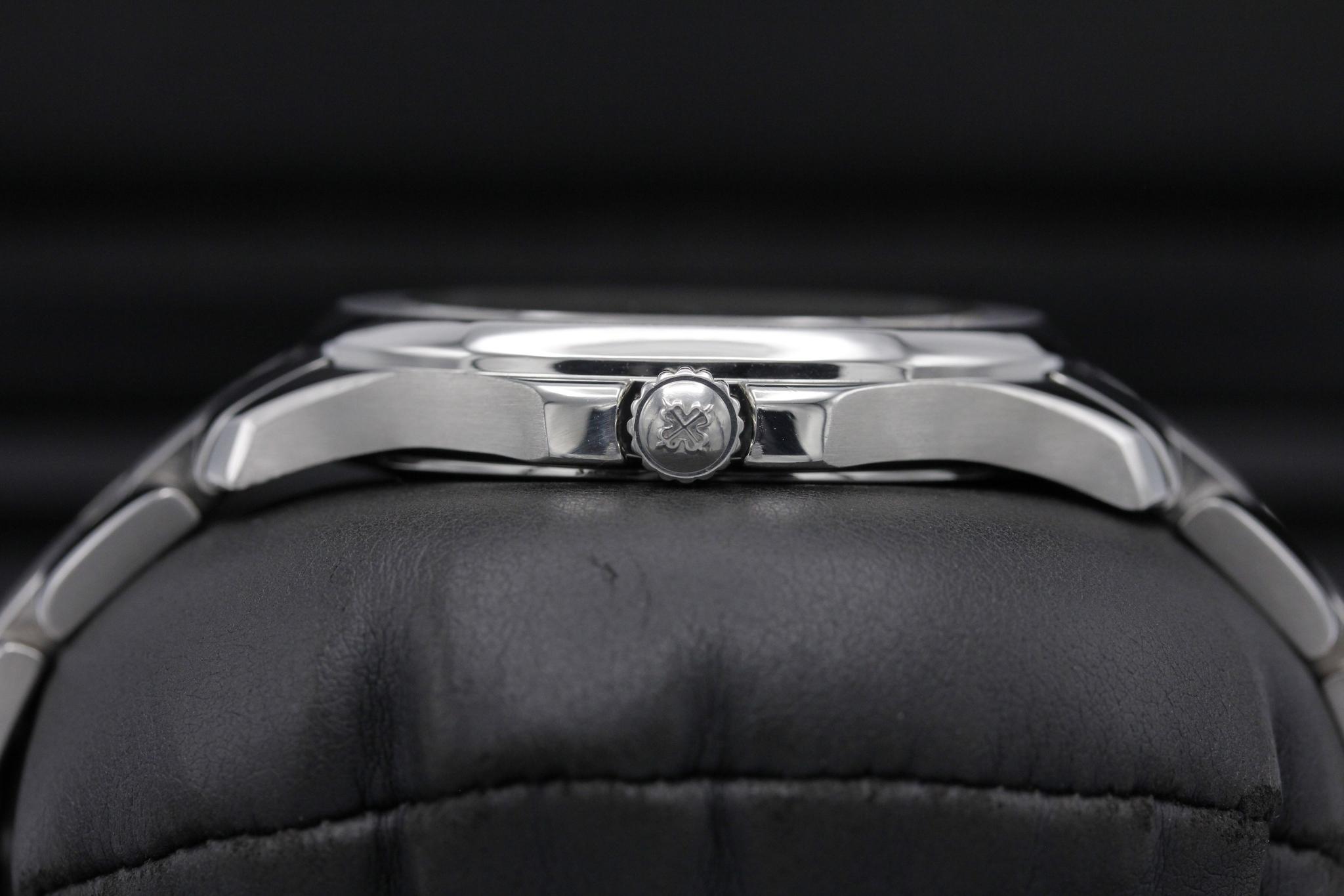 Watch Image 3