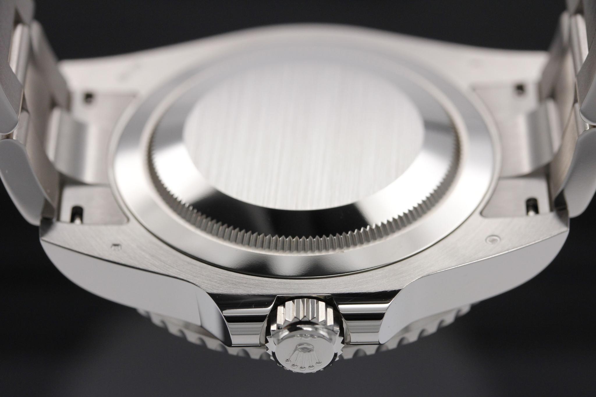 Watch Image 7