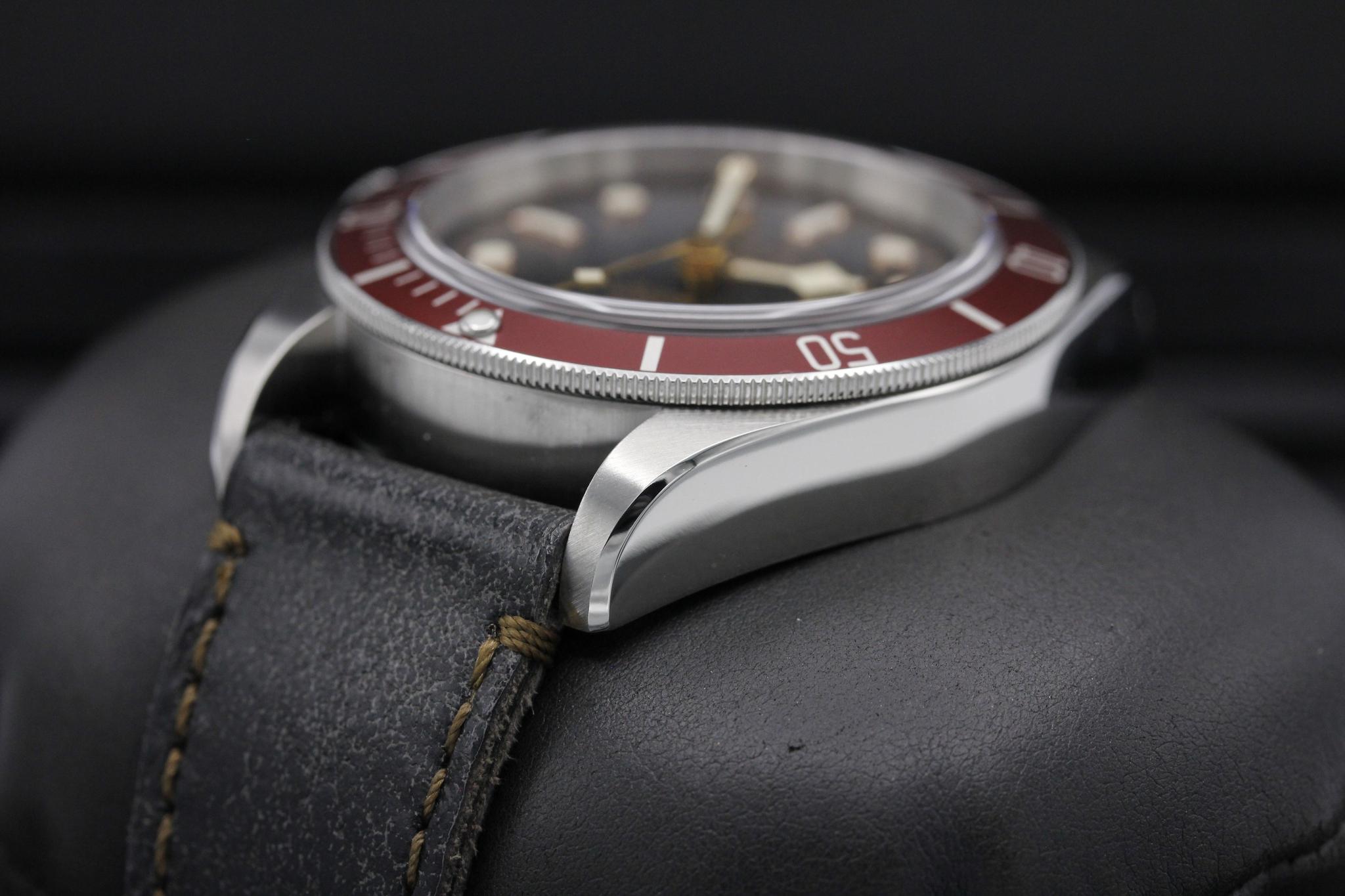 Watch Image 5