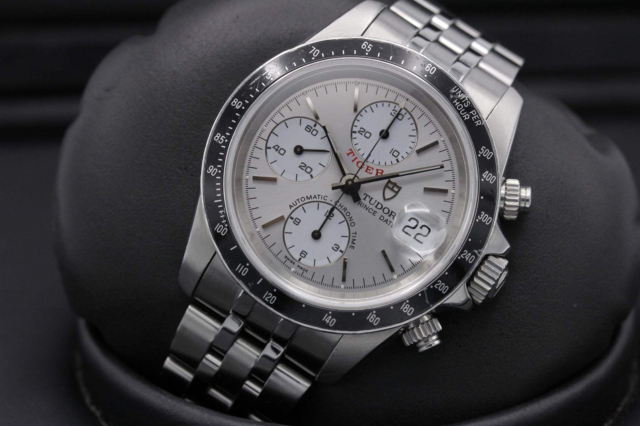 Watch Image 10