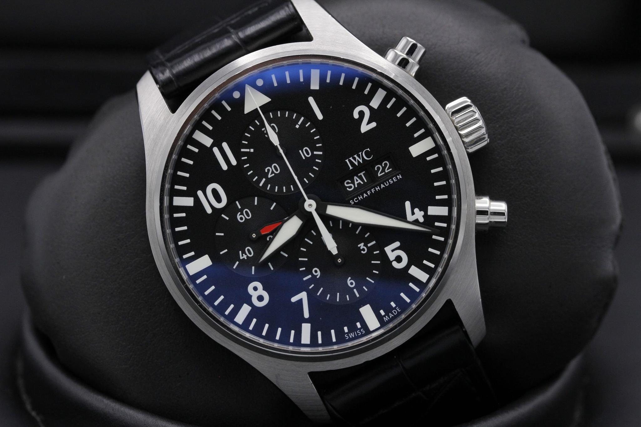 Watch Image 9