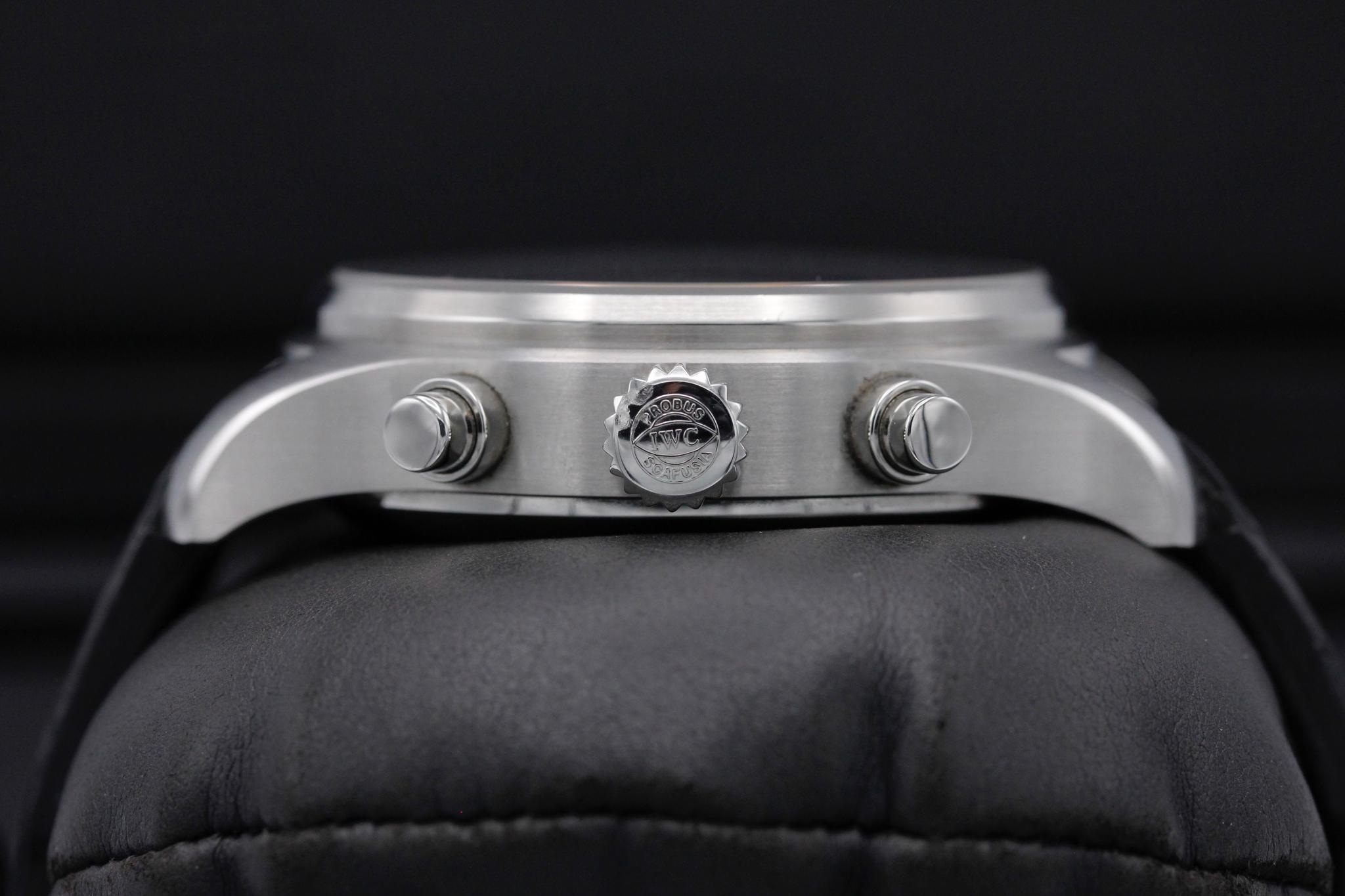 Watch Image 3