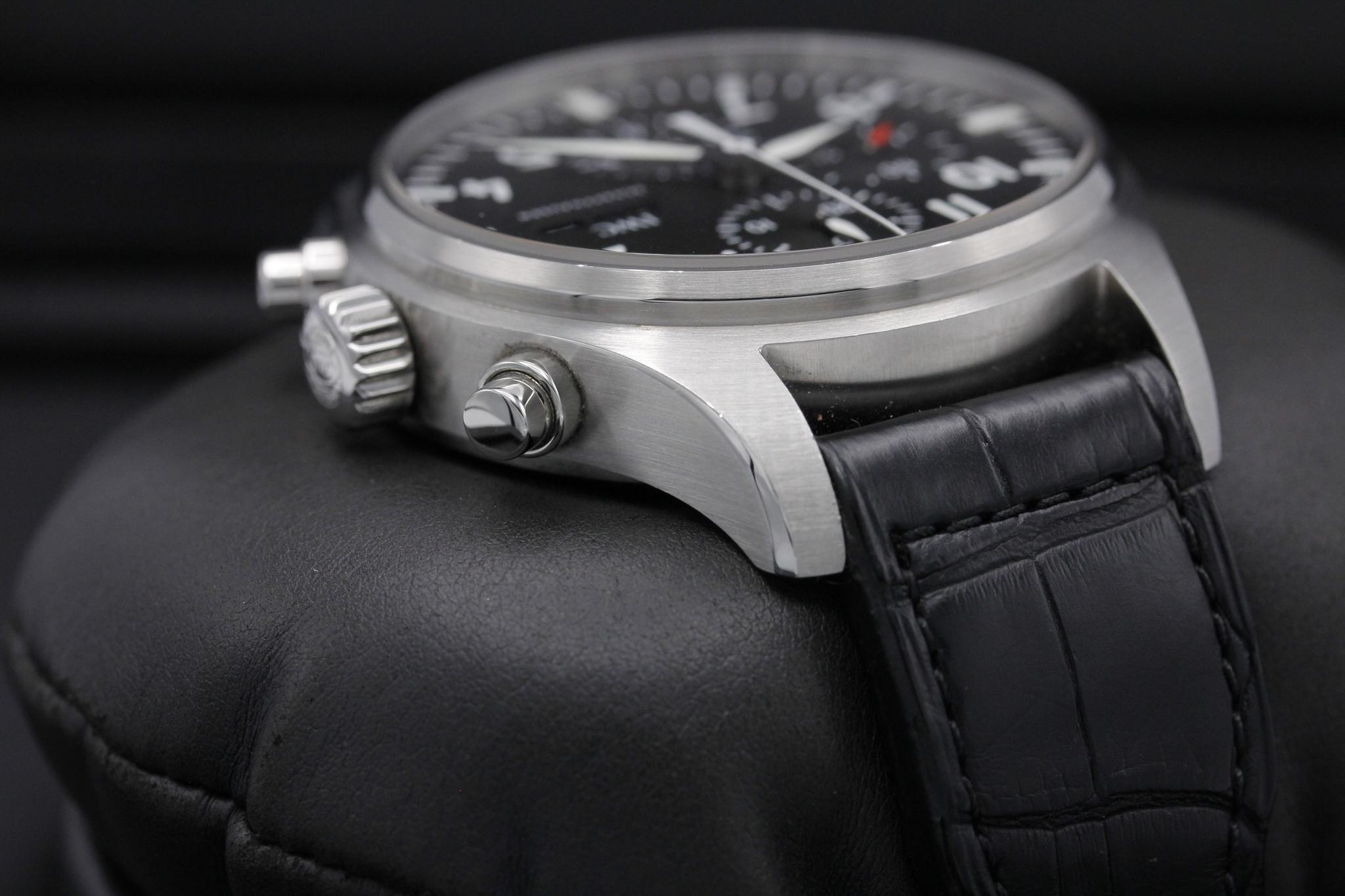Watch Image 4