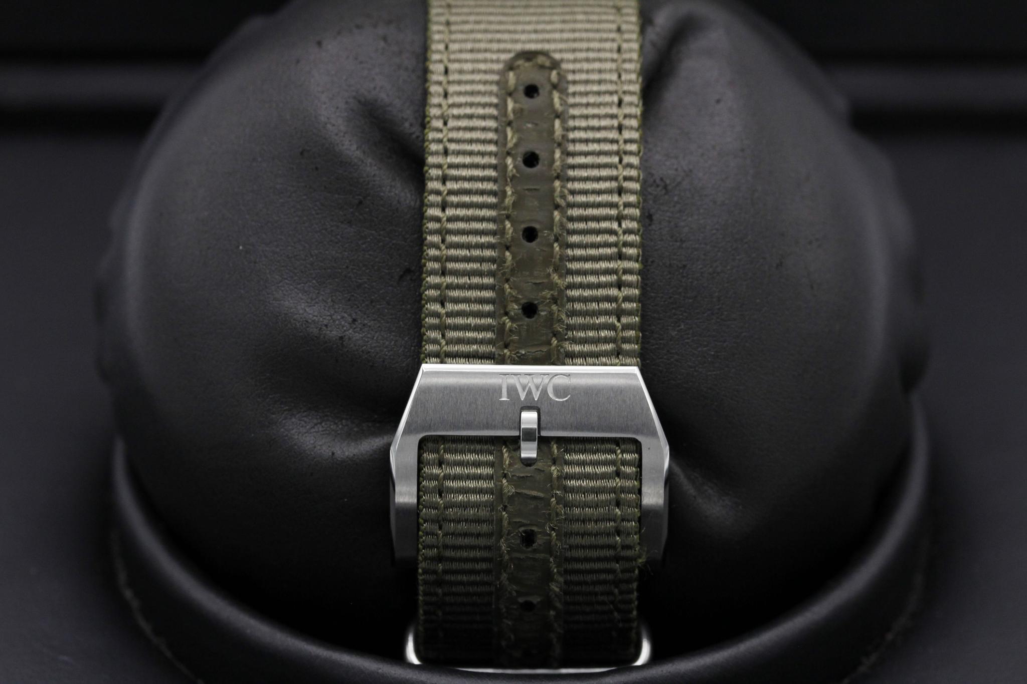 Watch Image 8