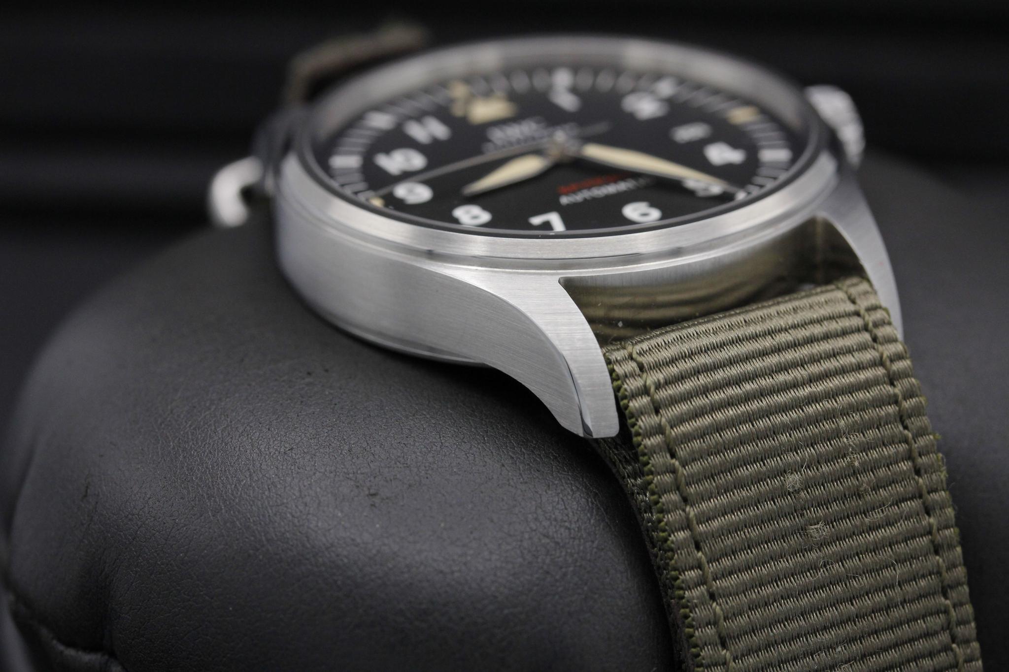 Watch Image 6